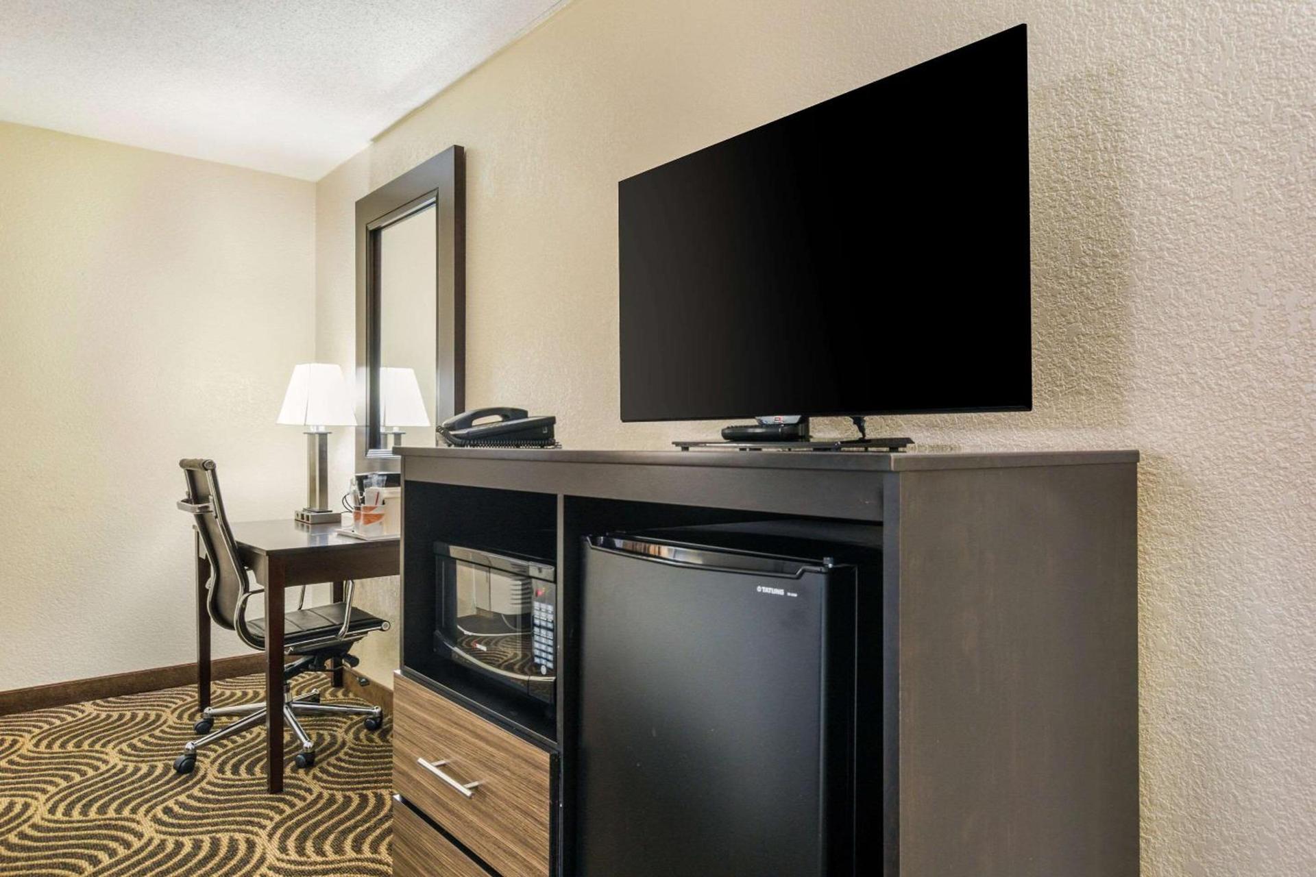 Quality Inn & Suites Florence - Cincinnati South photo 13