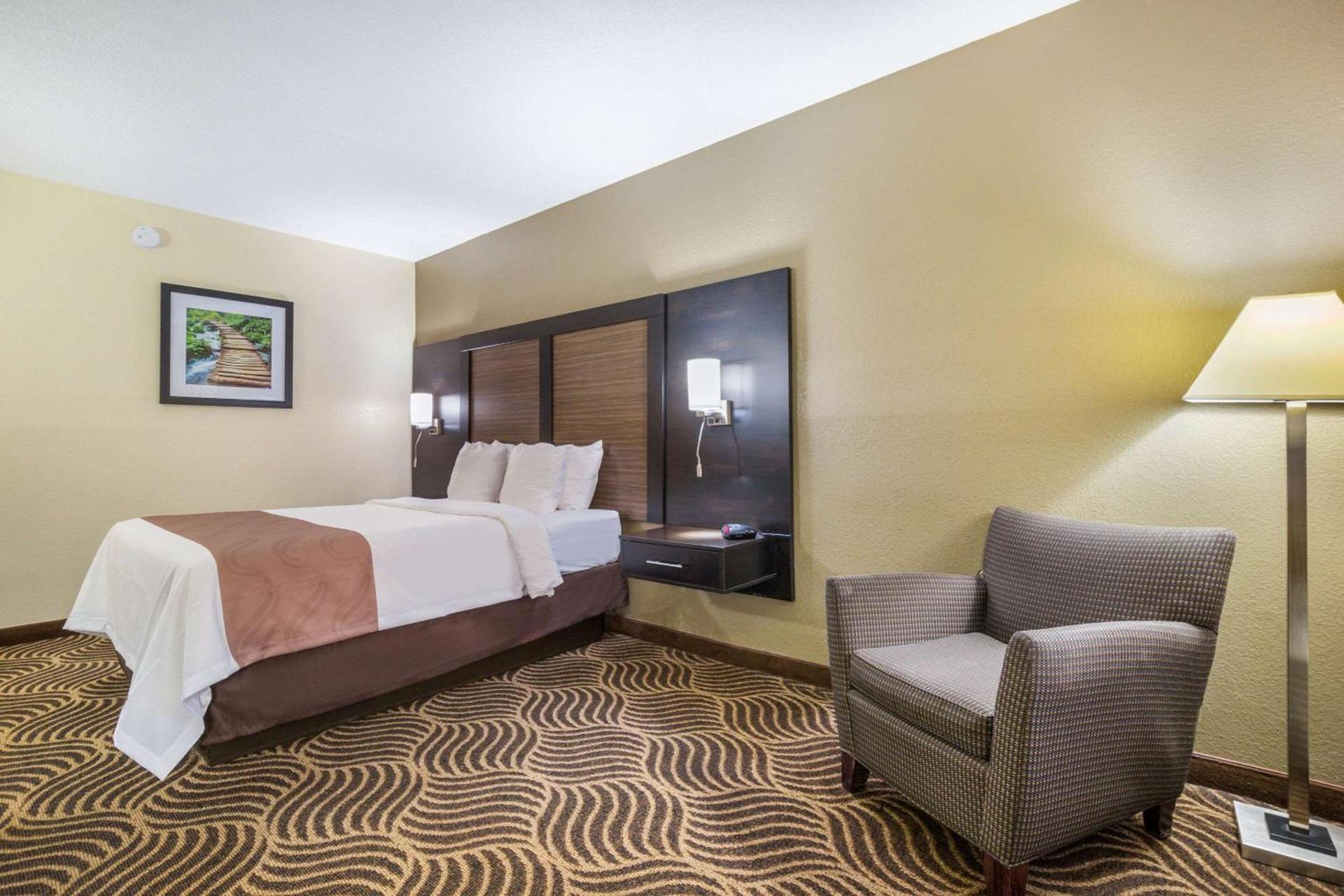 Quality Inn & Suites Florence - Cincinnati South photo 18
