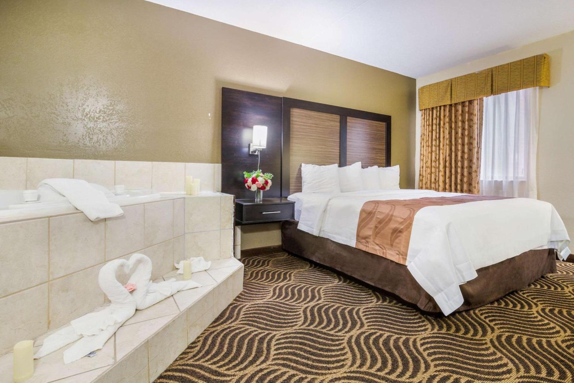 Quality Inn & Suites Florence - Cincinnati South photo 19