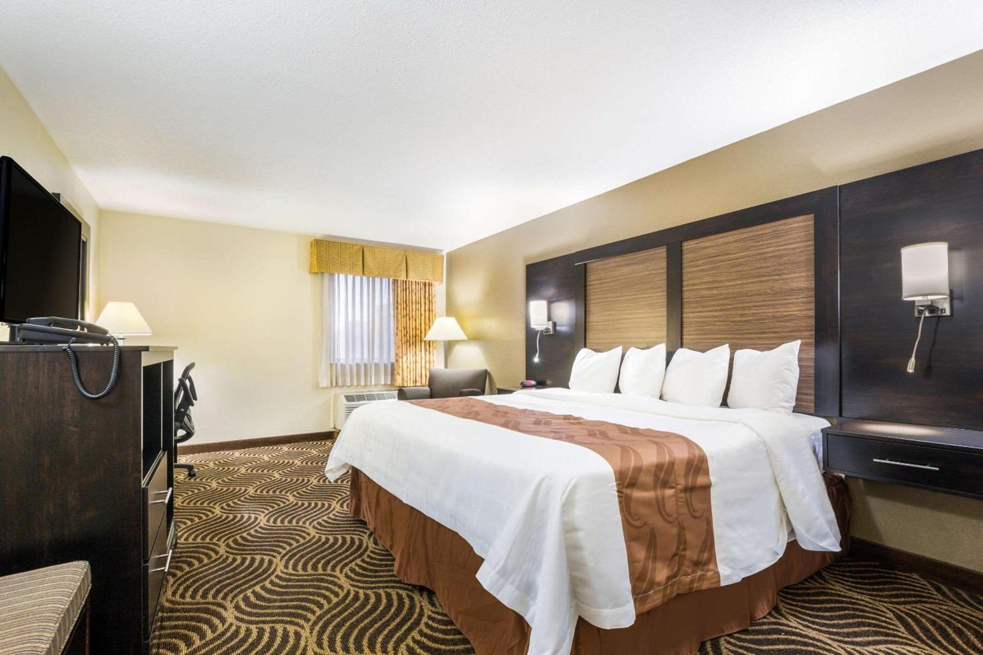 Quality Inn & Suites Florence - Cincinnati South photo 24