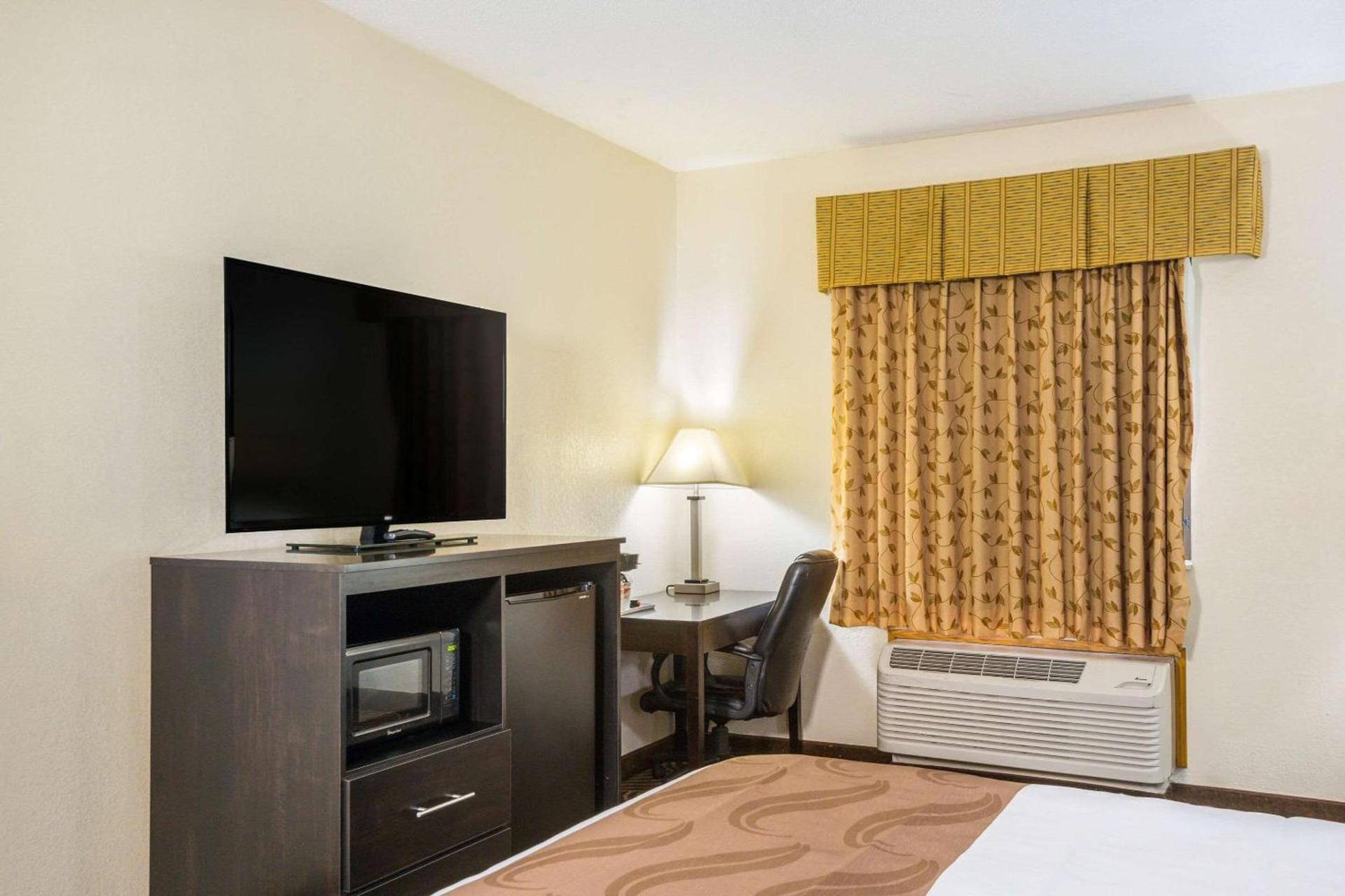 Quality Inn & Suites Florence - Cincinnati South photo 27