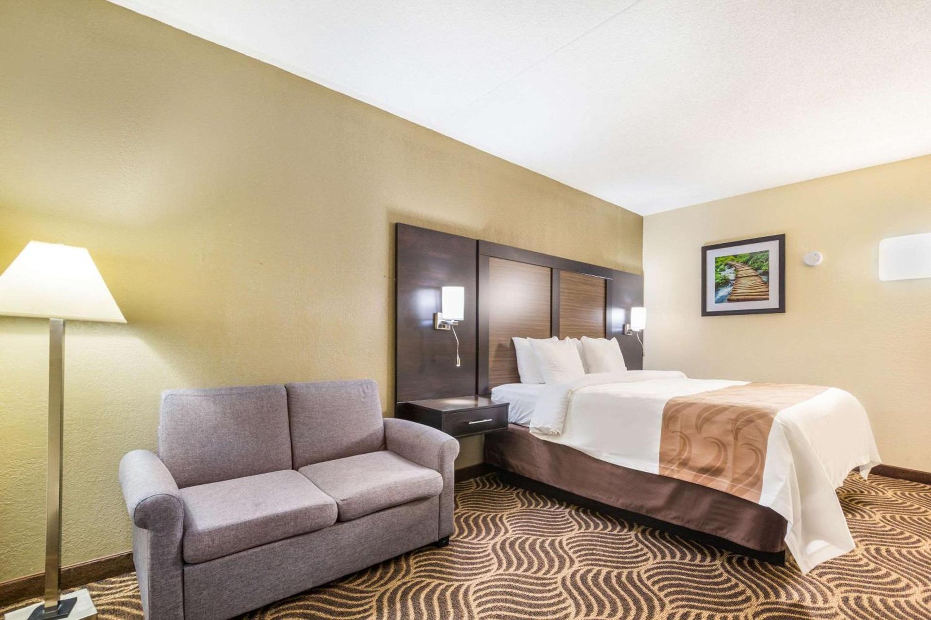 Quality Inn & Suites Florence - Cincinnati South photo 28