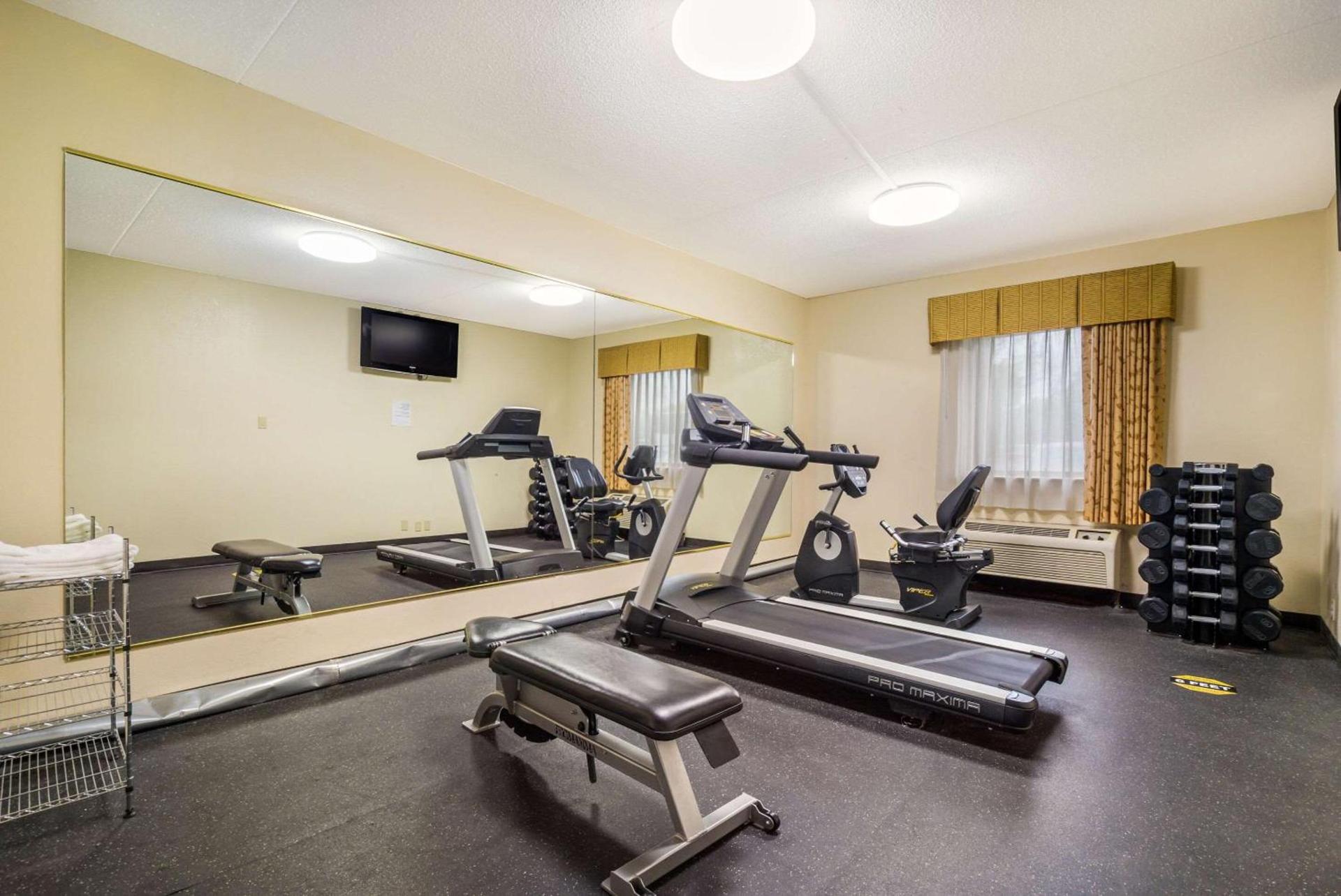 Quality Inn & Suites Florence - Cincinnati South photo 35