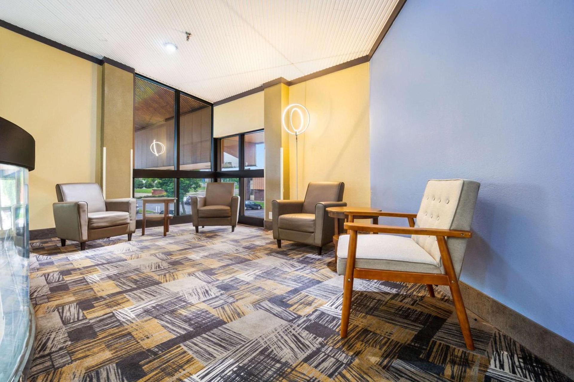 Quality Inn & Suites Florence - Cincinnati South photo 37