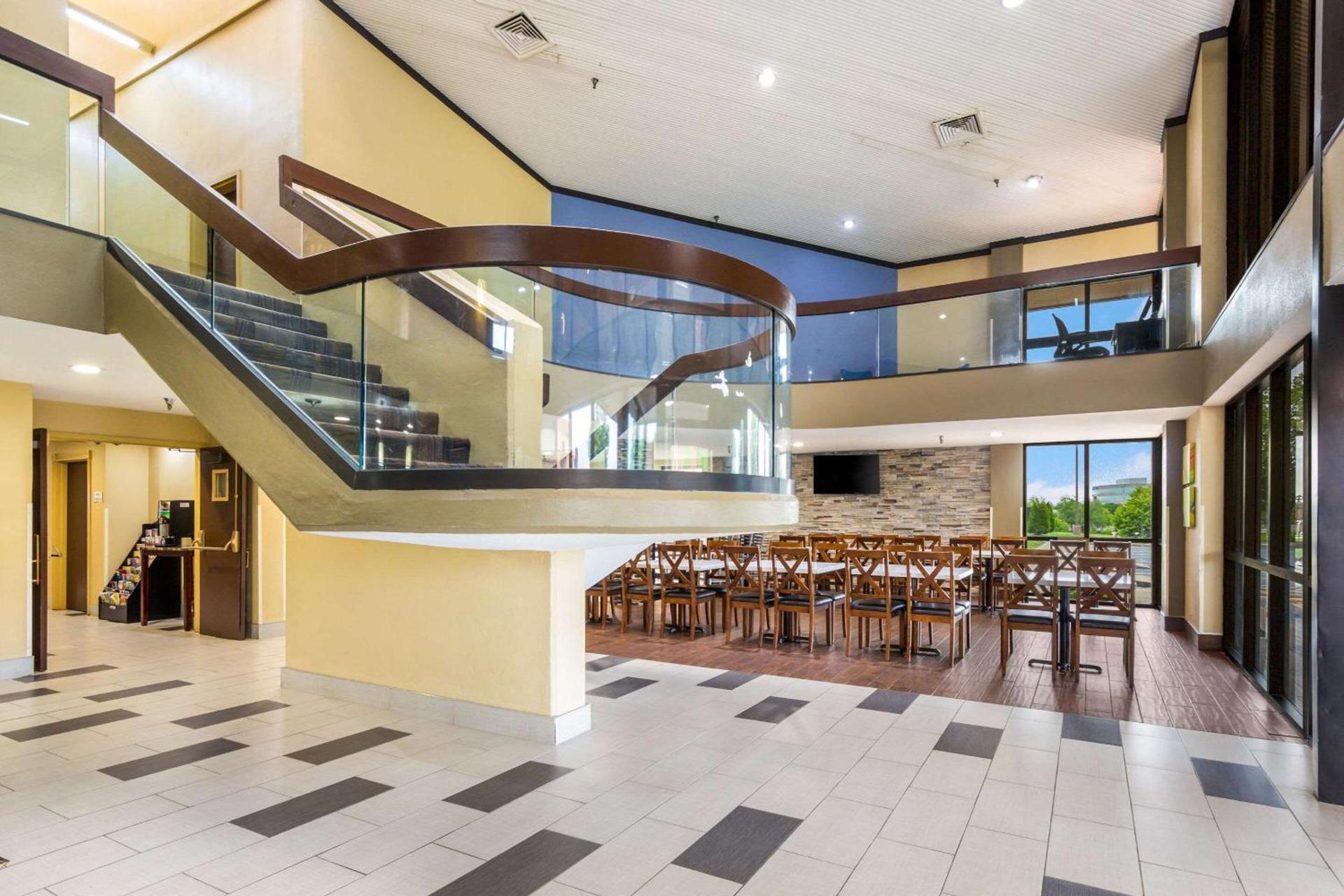 Quality Inn & Suites Florence - Cincinnati South photo 41