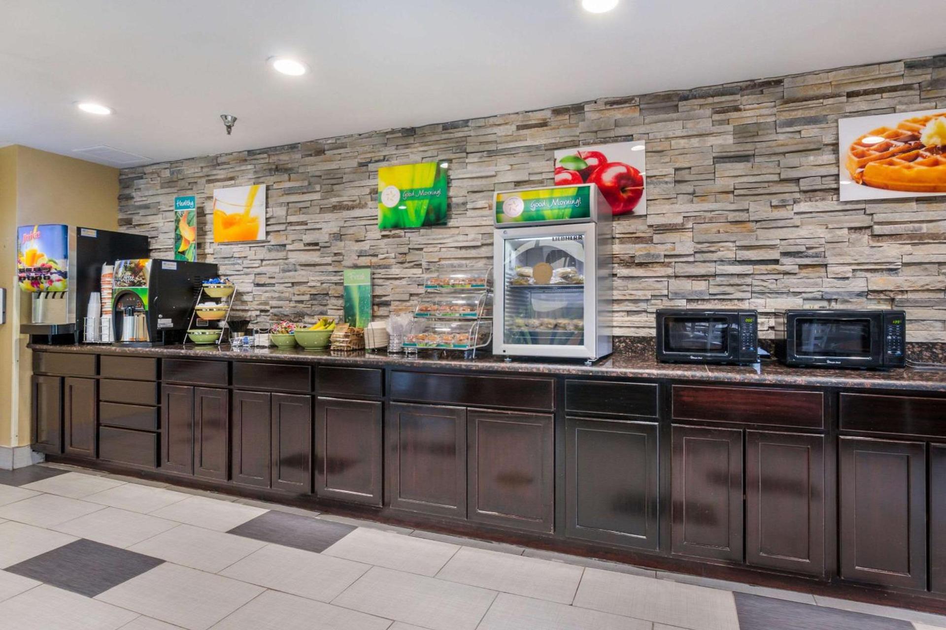 Quality Inn & Suites Florence - Cincinnati South photo 43