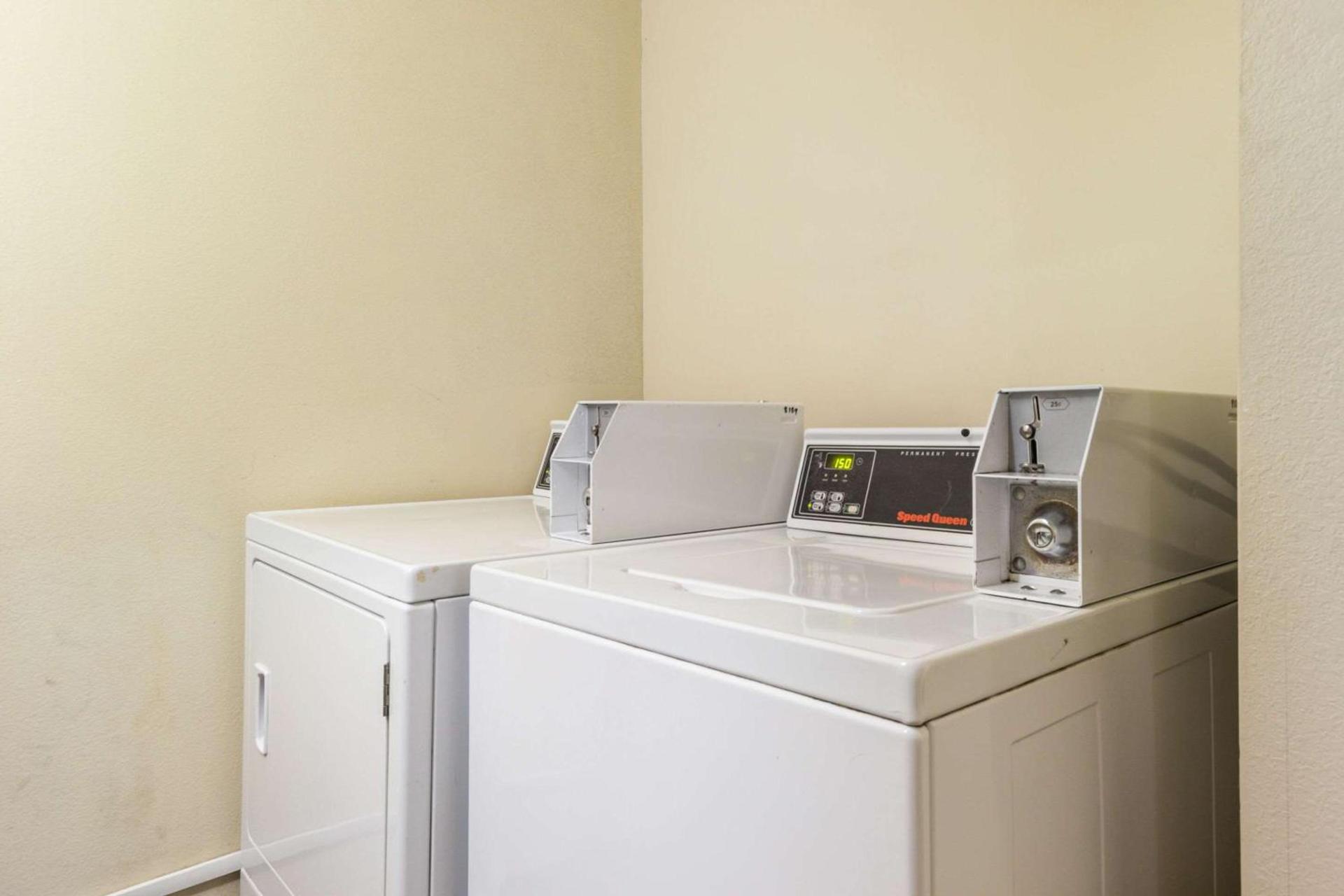 Quality Inn & Suites Florence - Cincinnati South photo 47