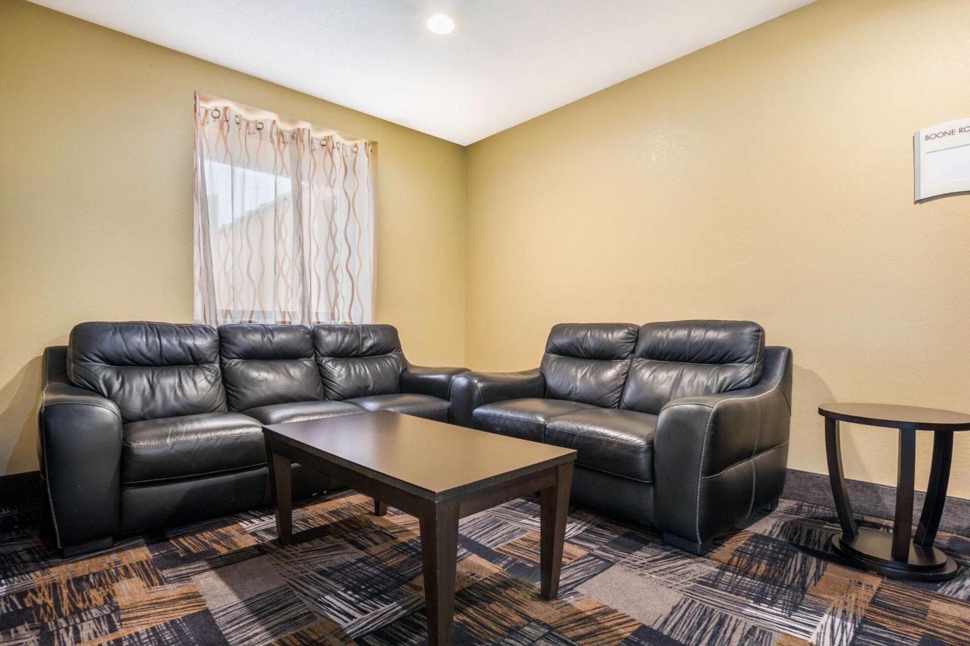Quality Inn & Suites Florence - Cincinnati South photo 46
