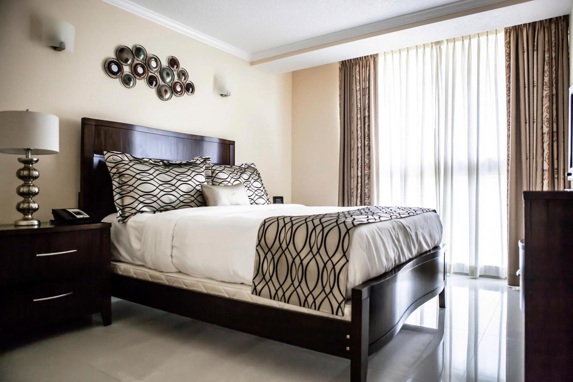 The Mutiny Luxury Suites Hotel photo 54
