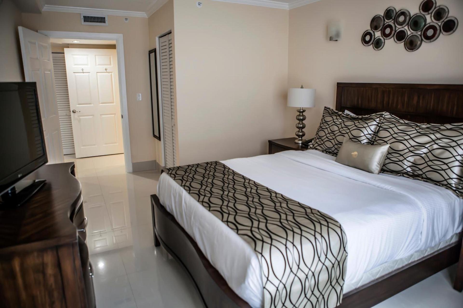 The Mutiny Luxury Suites Hotel photo 42