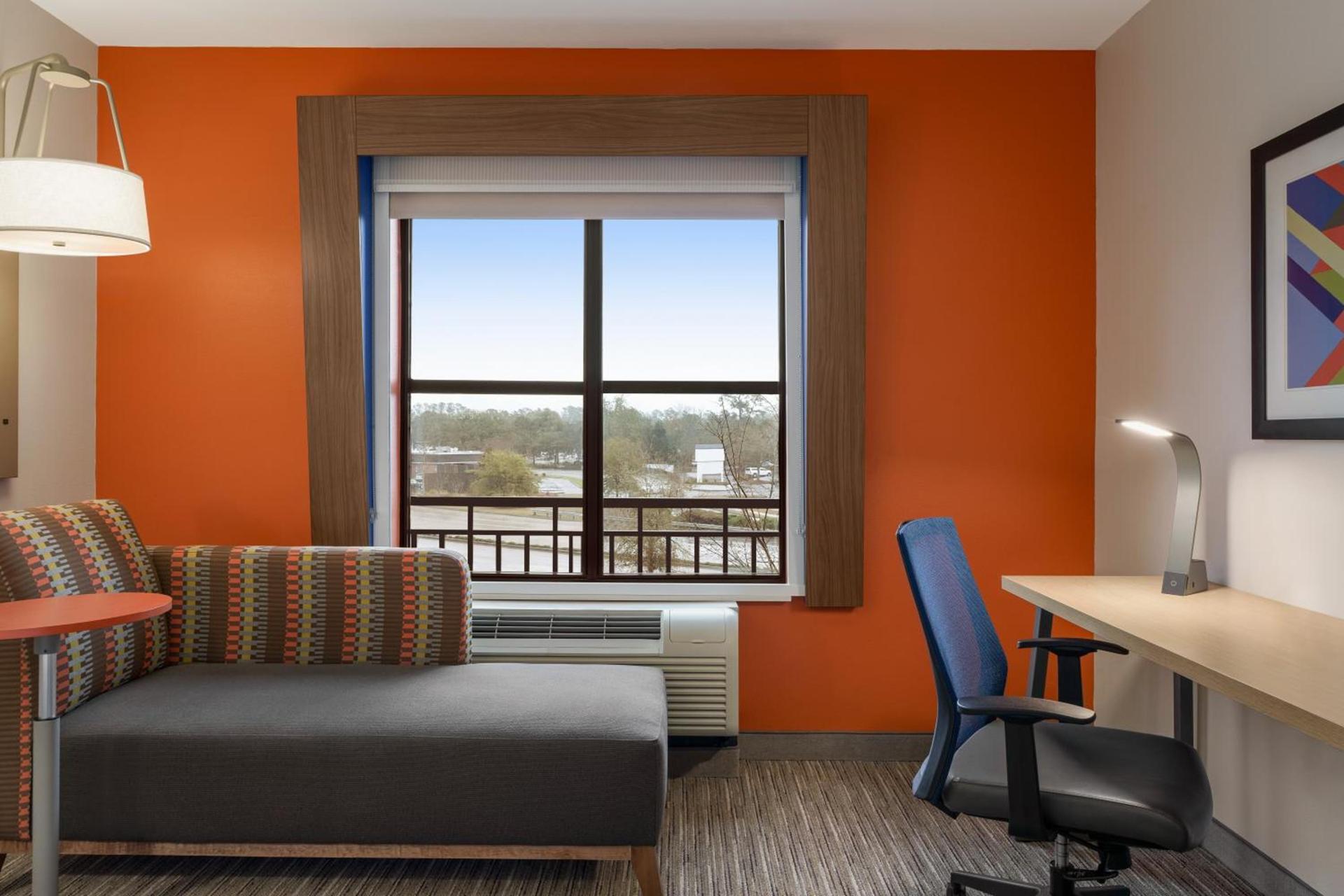 Holiday Inn Express Hotel & Suites Mount Pleasant - Charleston by IHG photo 28