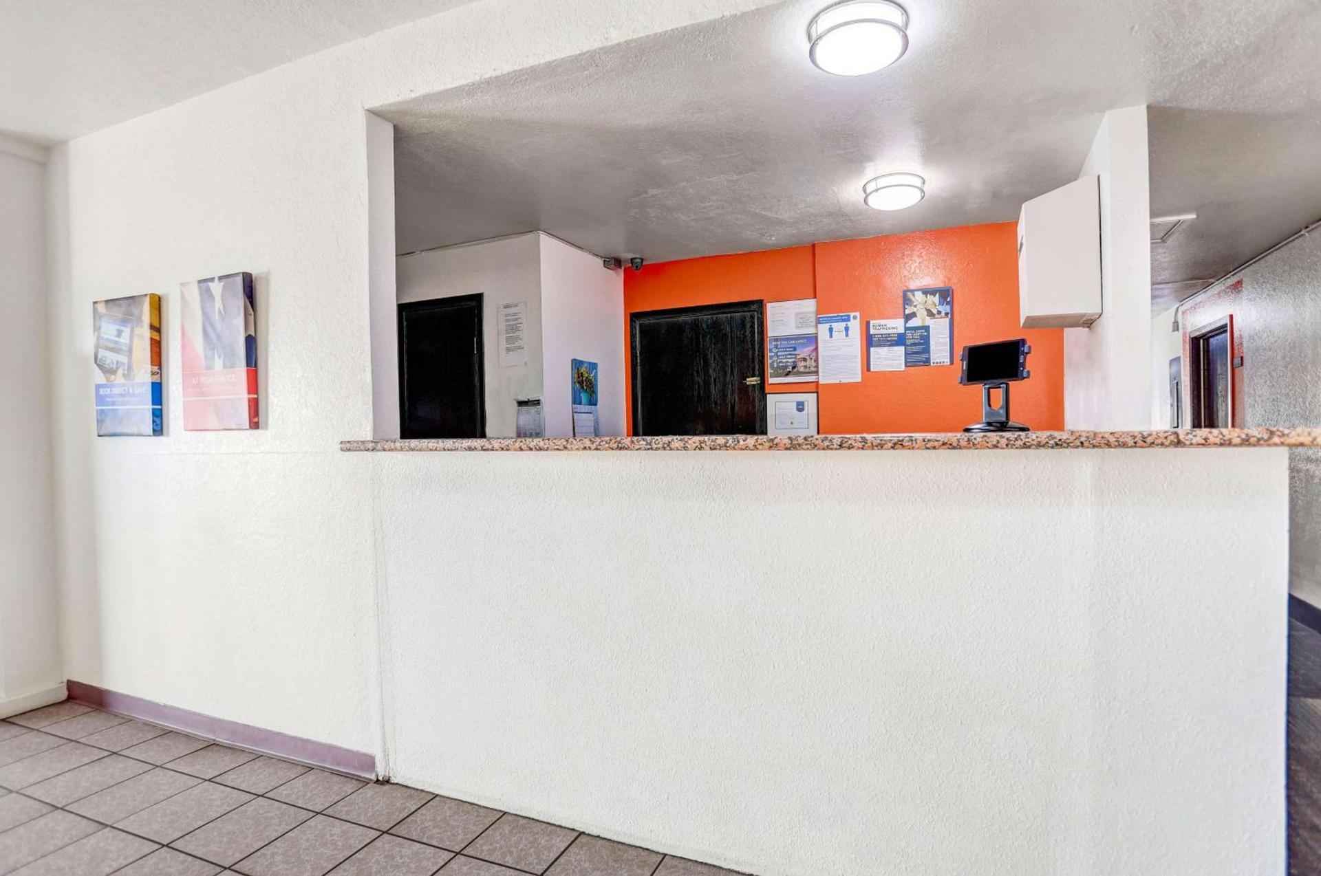 Motel 6-Moriarty, NM photo 21