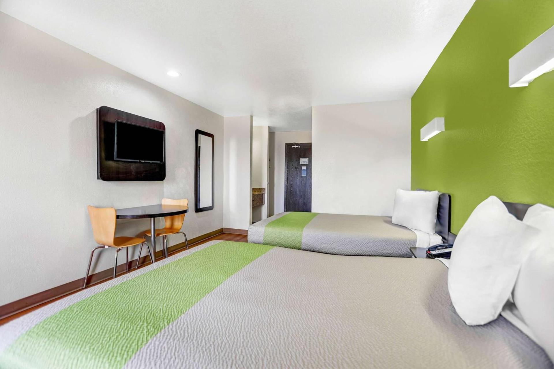 Motel 6-Moriarty, NM photo 4