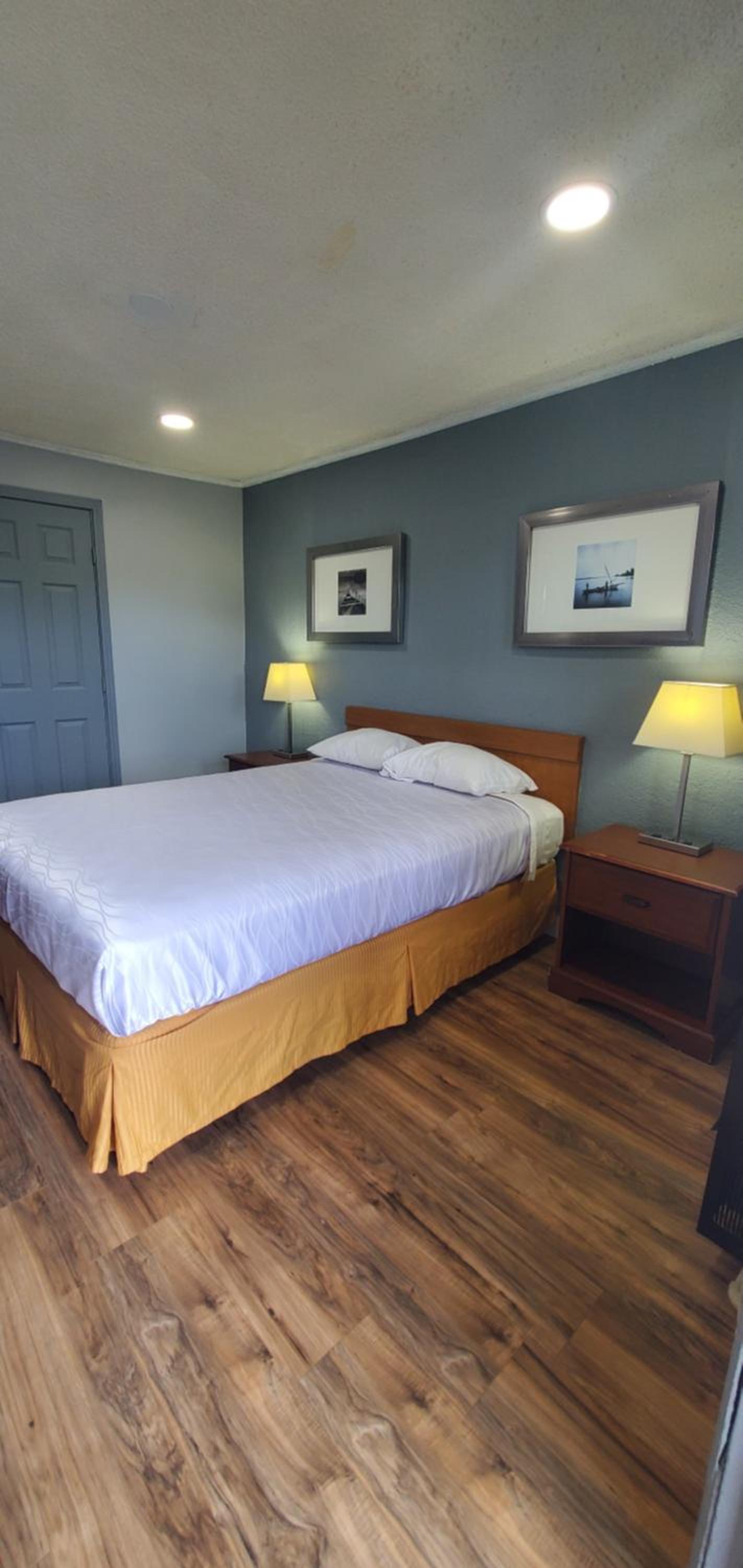 Travelers Inn photo 23