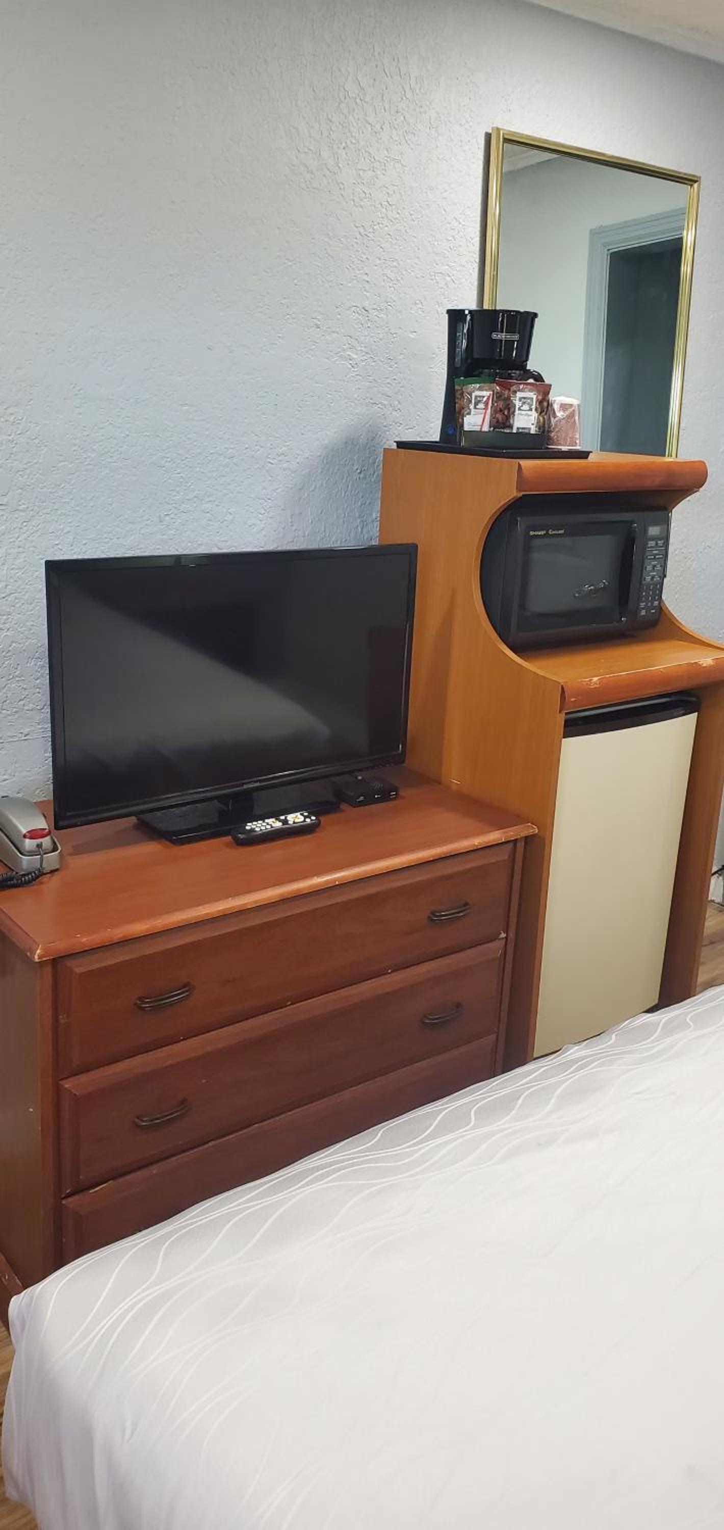 Travelers Inn photo 21