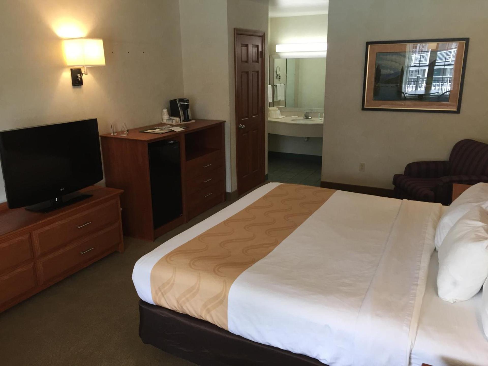 Quality Inn Lake George photo 32