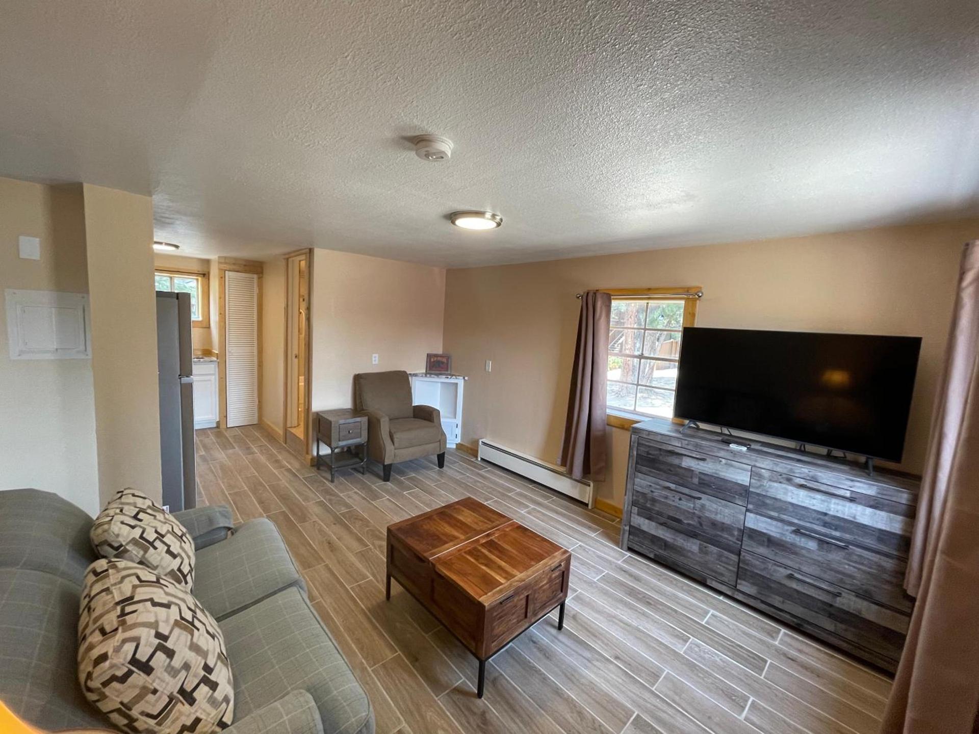 Estes Mountain Inn photo 72