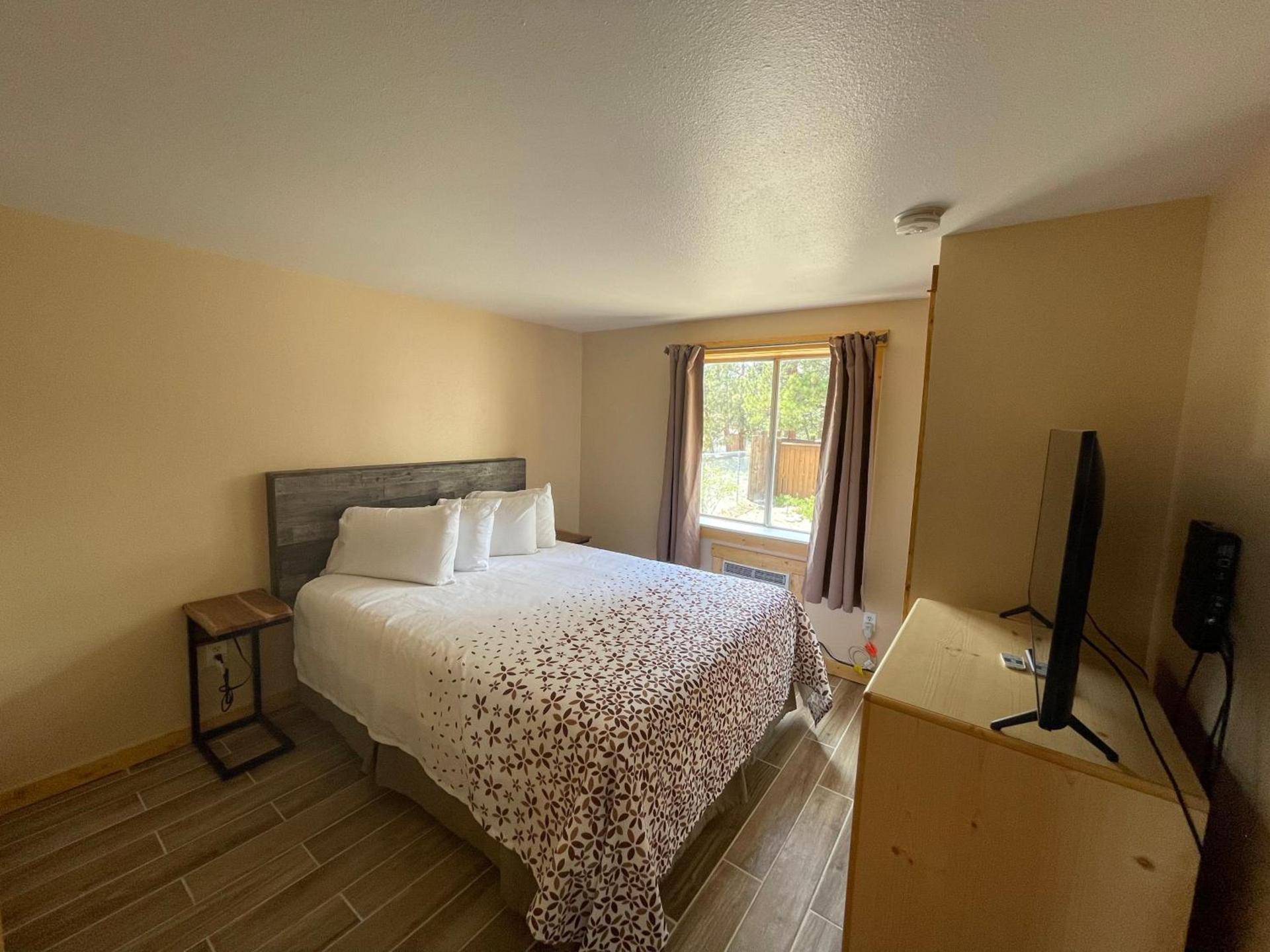 Estes Mountain Inn photo 32