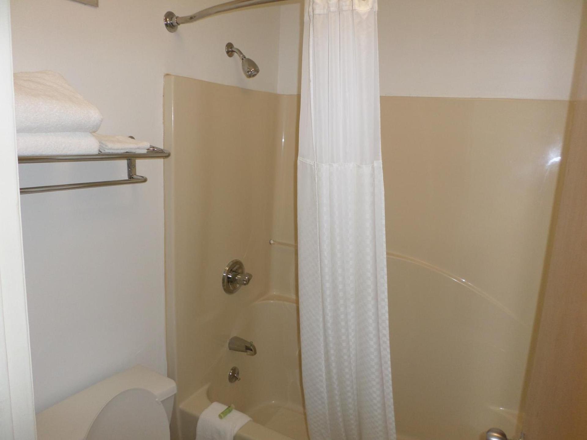 Richland Inn - Lewisburg photo 9