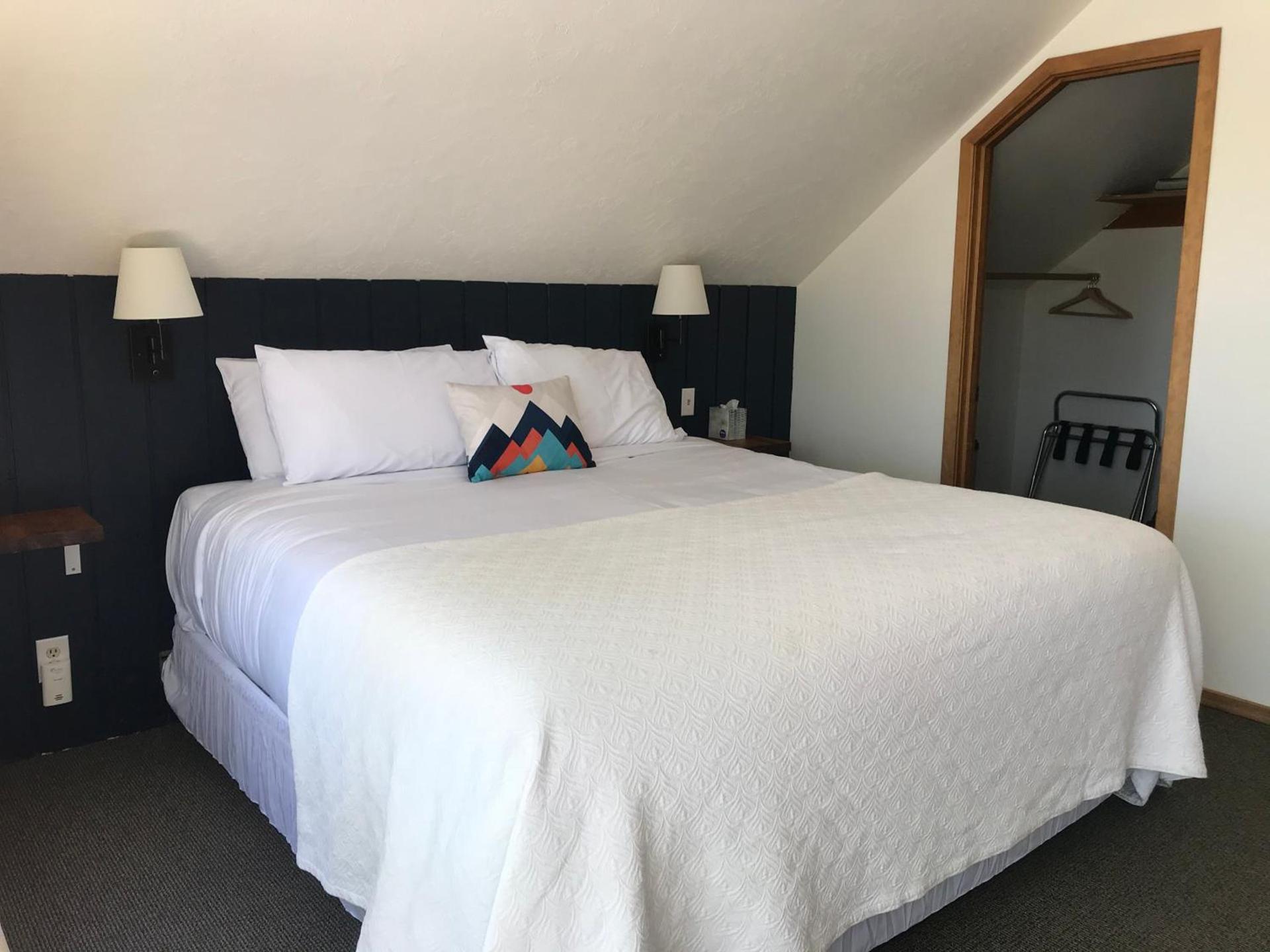 The Stranger Lodge - Pet Friendly photo 41
