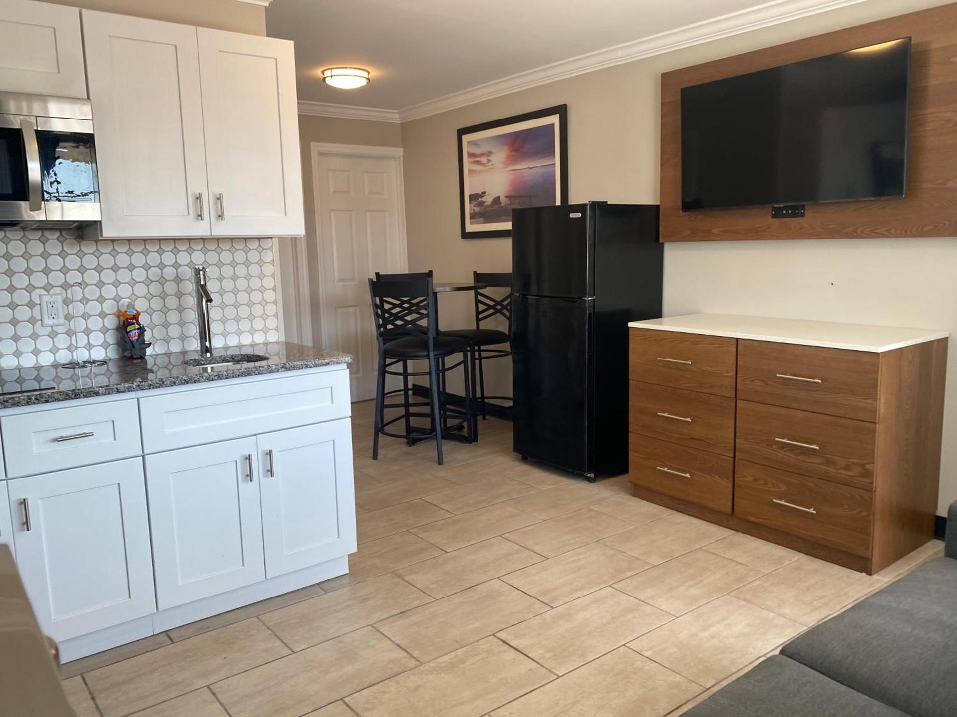 Coastal Sands Inn photo 32