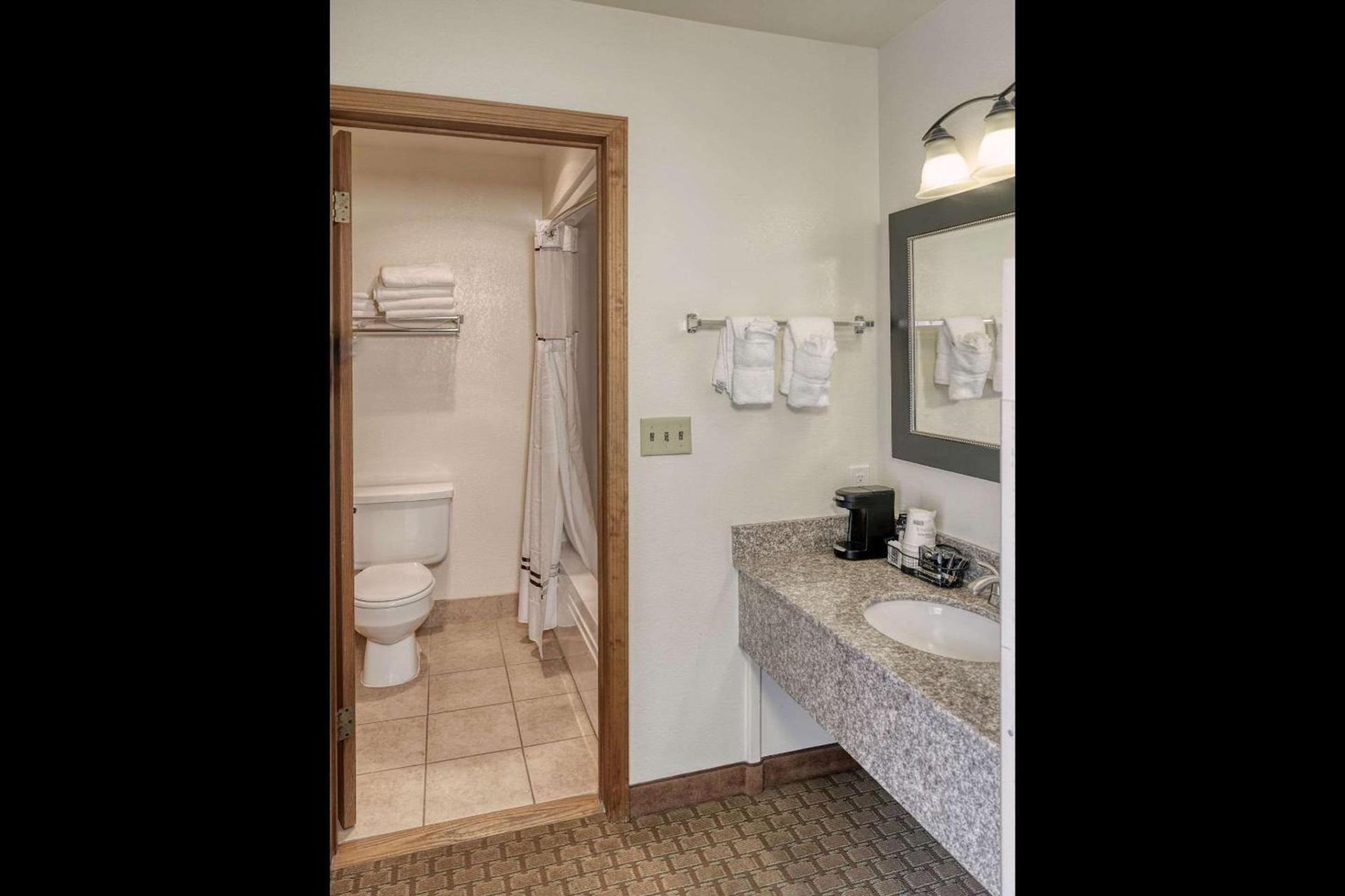 Ridgeline Hotel at Yellowstone, an Ascend Collection Hotel photo 8