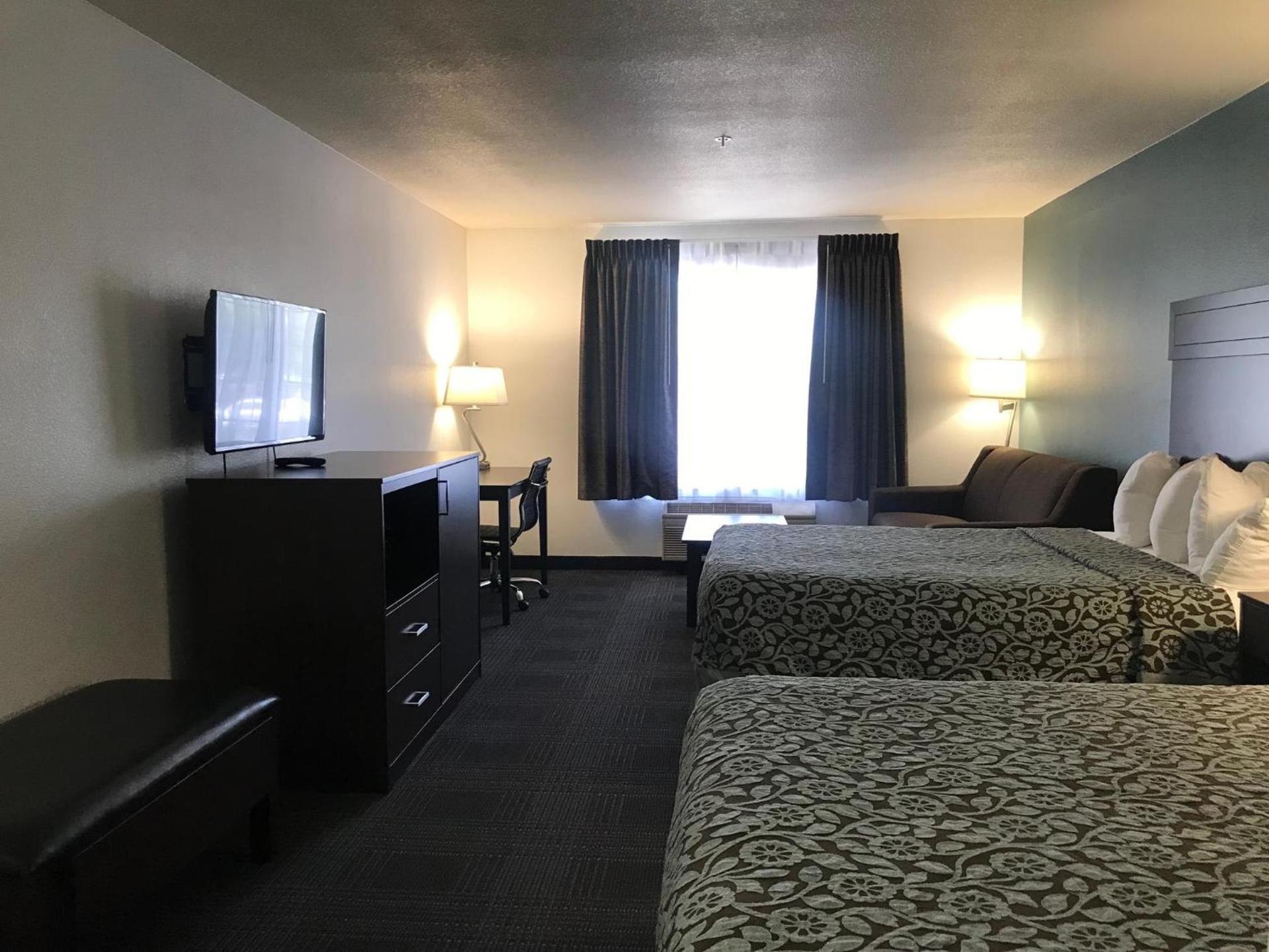 Days Inn & Suites by Wyndham Gresham photo 21
