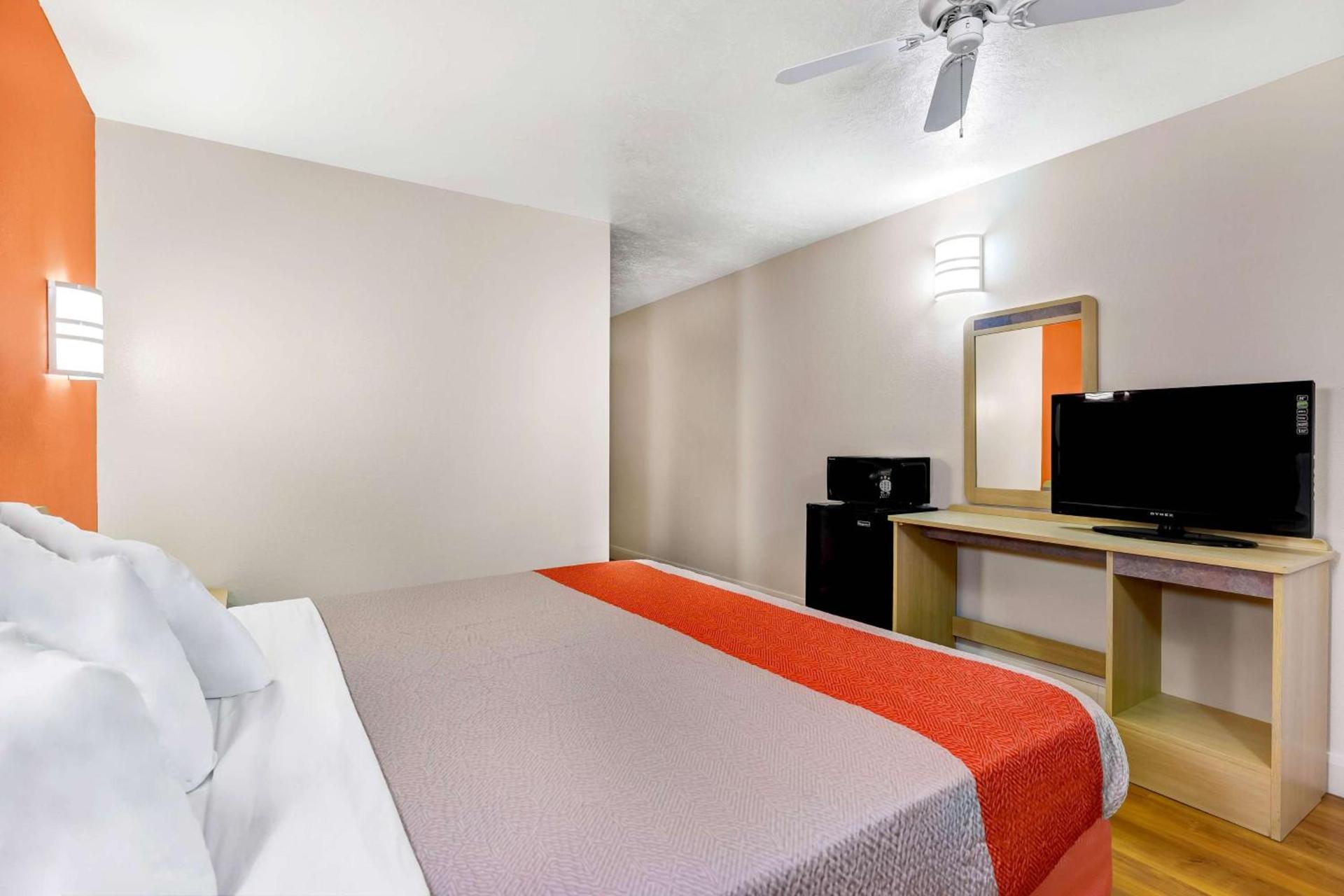 Motel 6-Beaver, UT photo 6