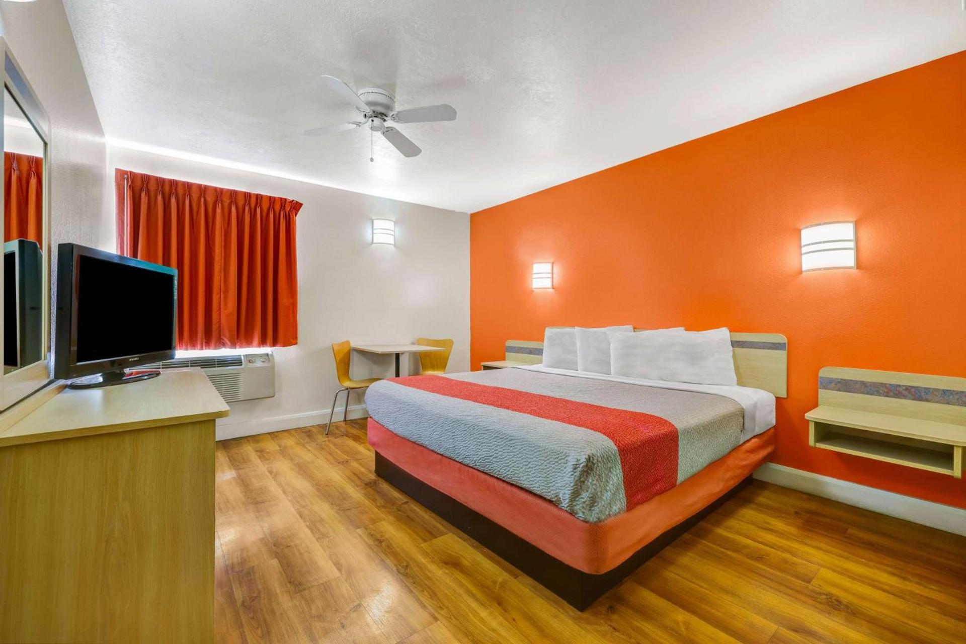 Motel 6-Beaver, UT photo 8