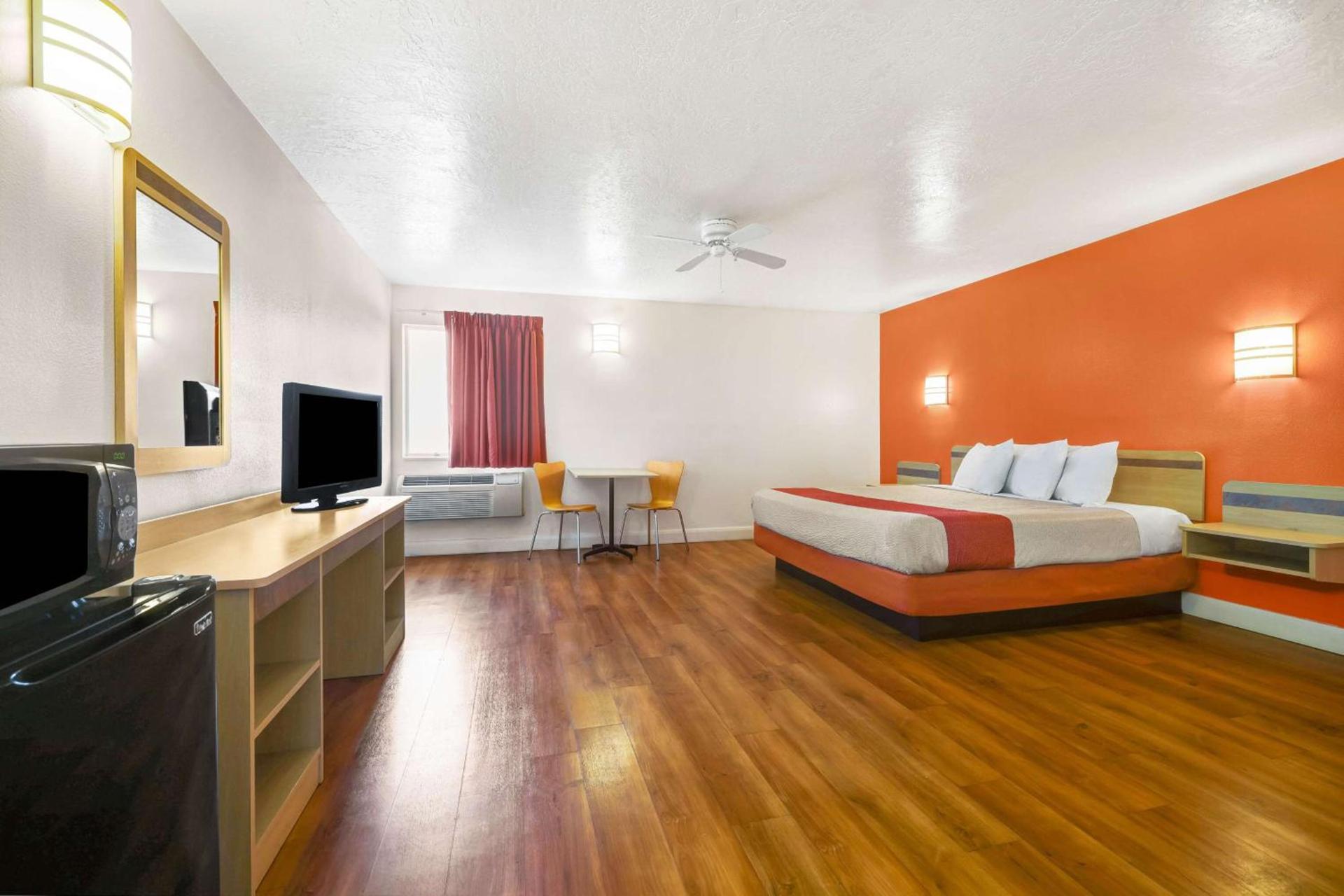 Motel 6-Beaver, UT photo 13