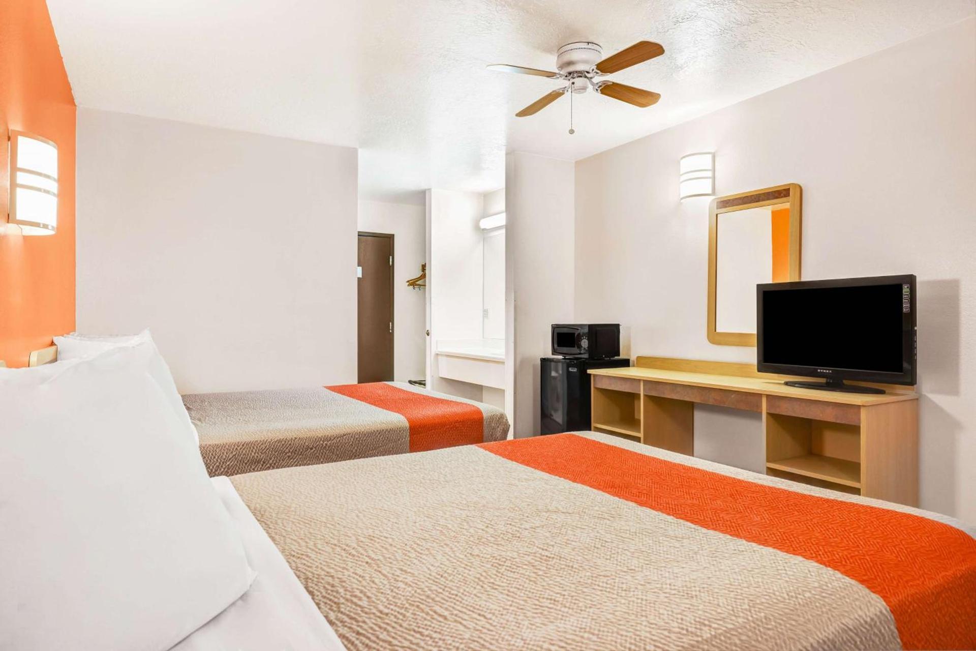Motel 6-Beaver, UT photo 15