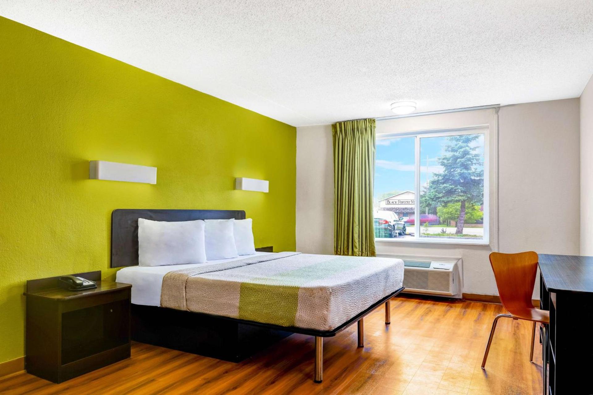 Motel 6 Indianapolis IN photo 7