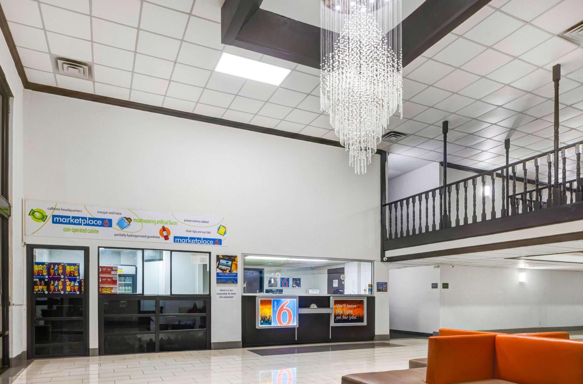 Motel 6 Indianapolis IN photo 23