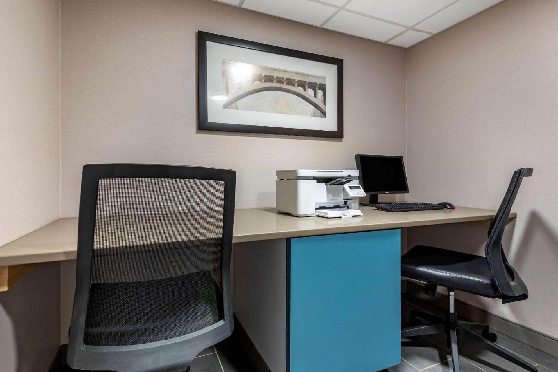 Comfort Inn & Suites Liverpool - Syracuse North photo 24