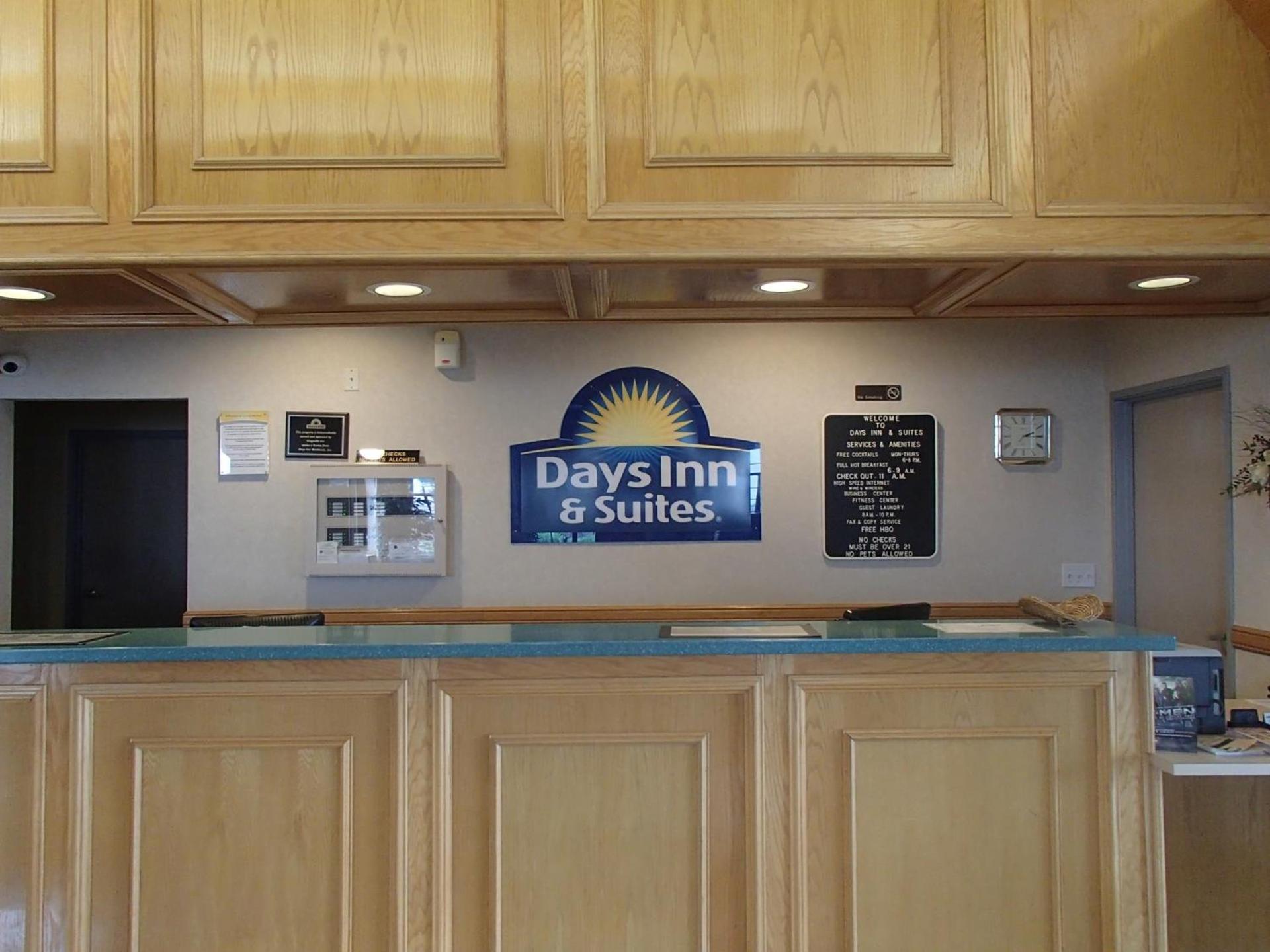 Days Inn & Suites by Wyndham Corpus Christi Central photo 31