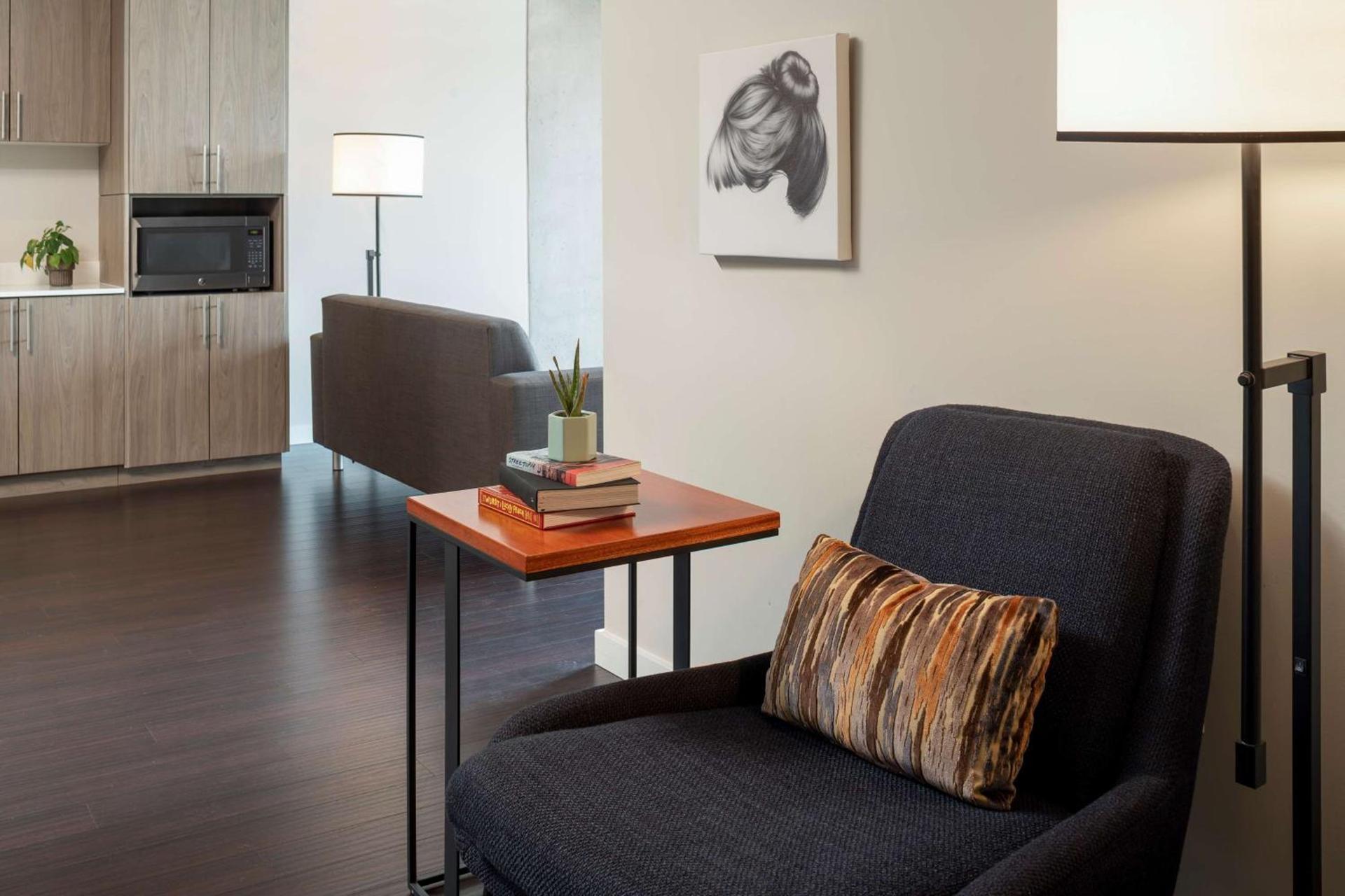 Thompson Seattle, by Hyatt photo 10