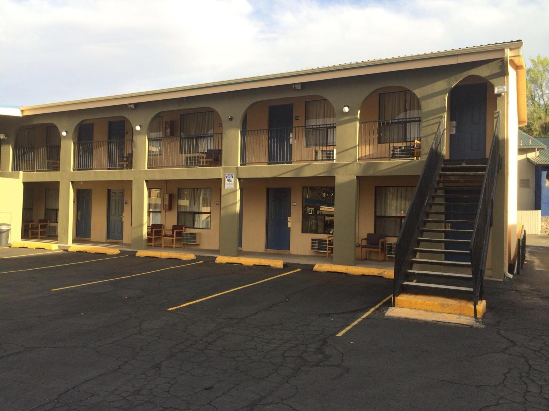 Bestway Inn photo 10
