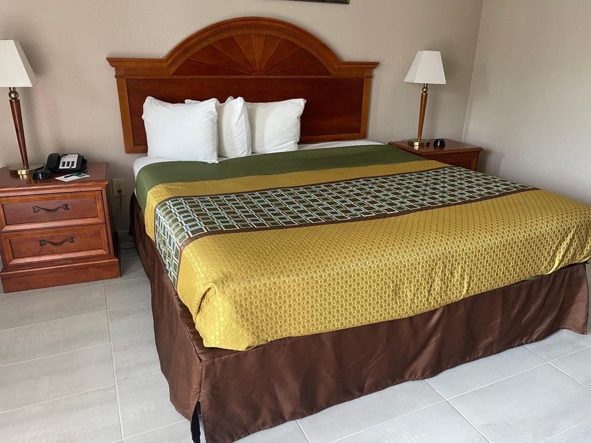Highland Inn Denham Springs Baton Rouge East photo 23