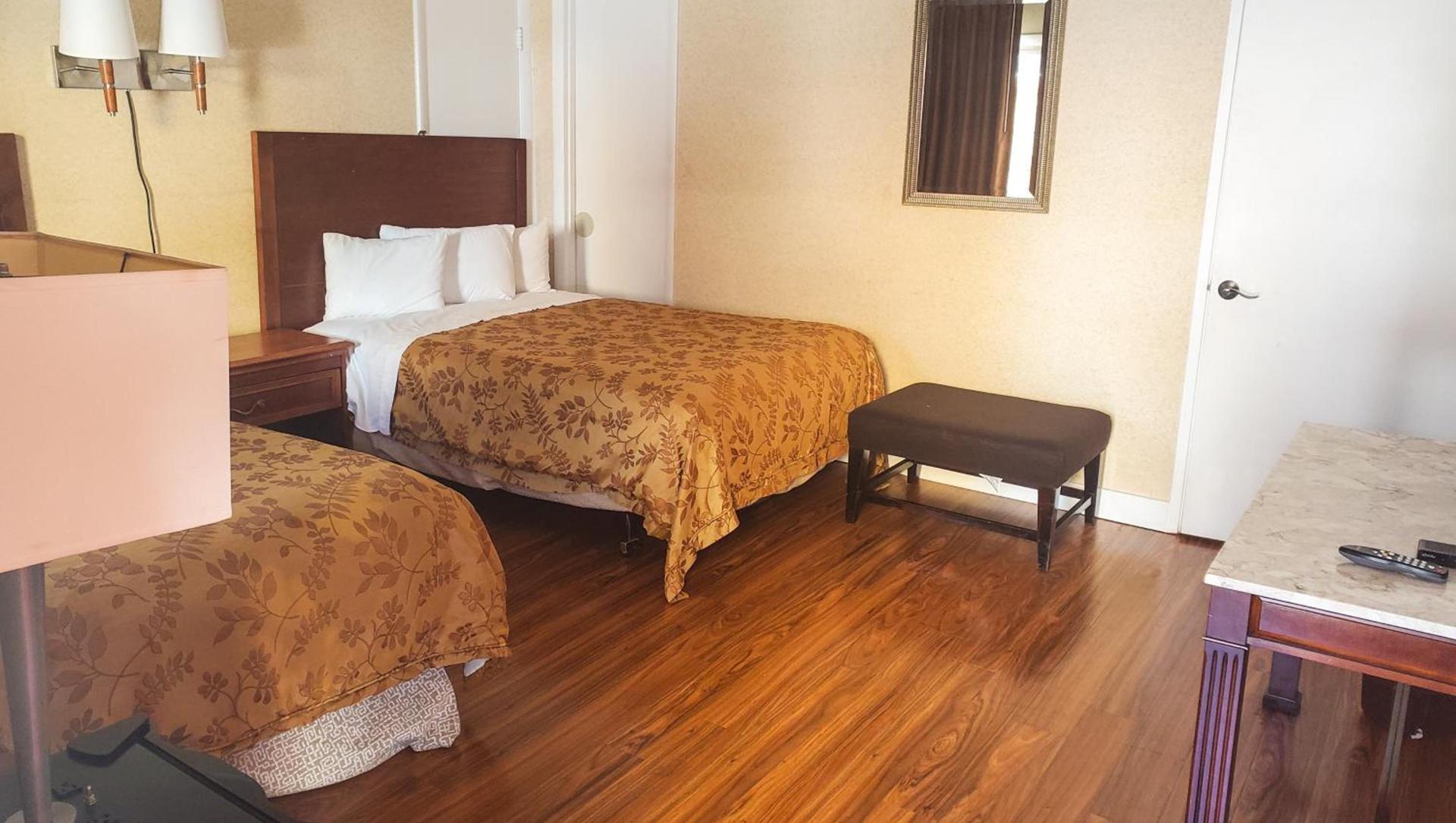 Pacific Heights Inn photo 14