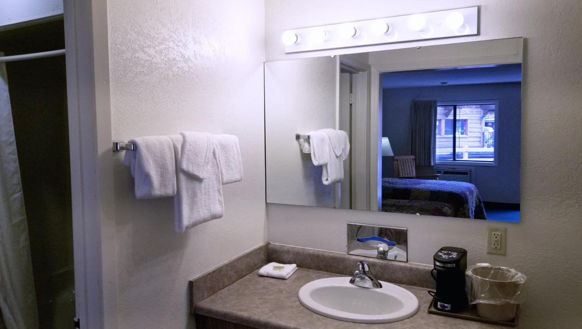 Keystone Boardwalk Inn and Suites photo 9