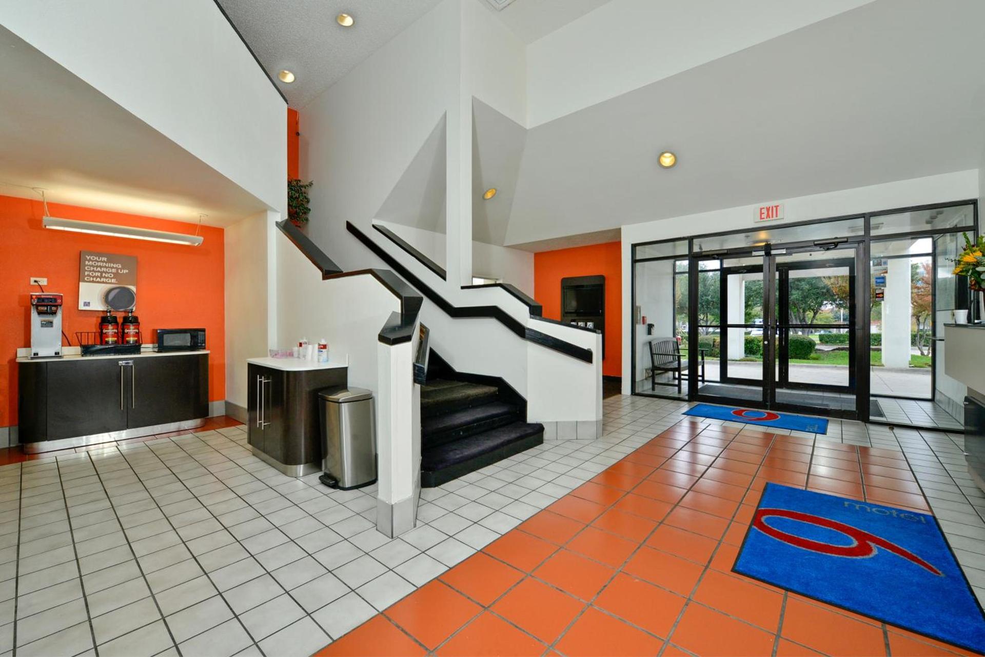 Motel 6-Plano, TX - West - Frisco photo 8