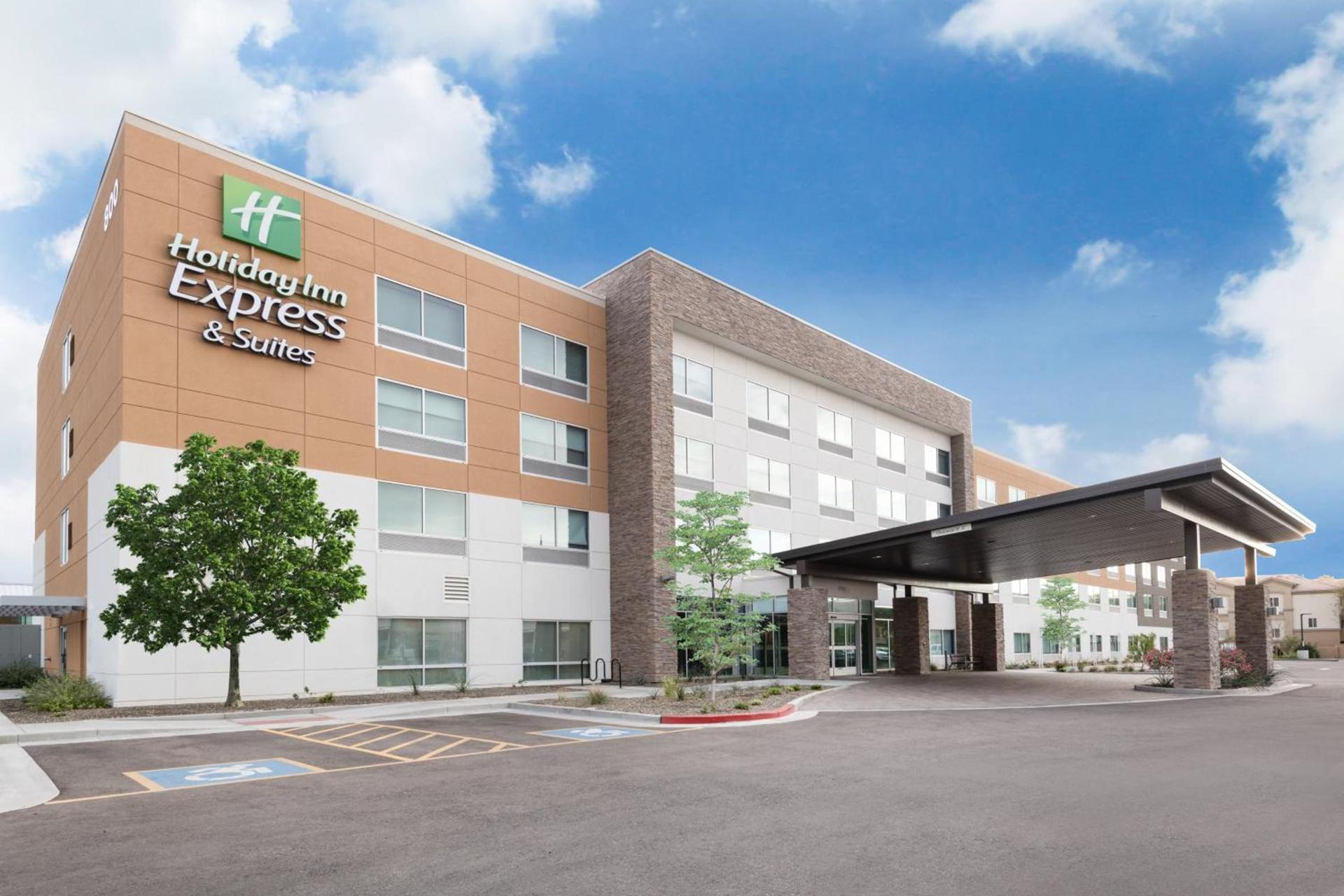 Holiday Inn Express & Suites - Phoenix - Airport North by IHG photo 45