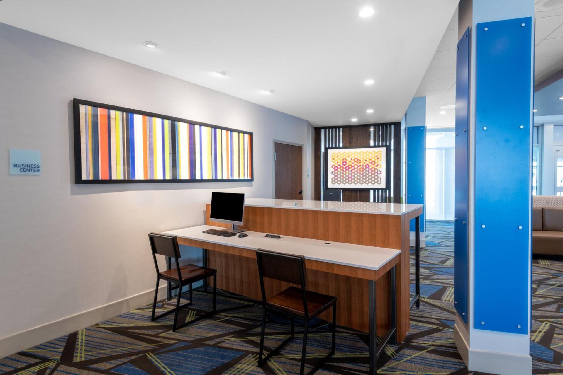 Holiday Inn Express & Suites - Phoenix - Airport North by IHG photo 53