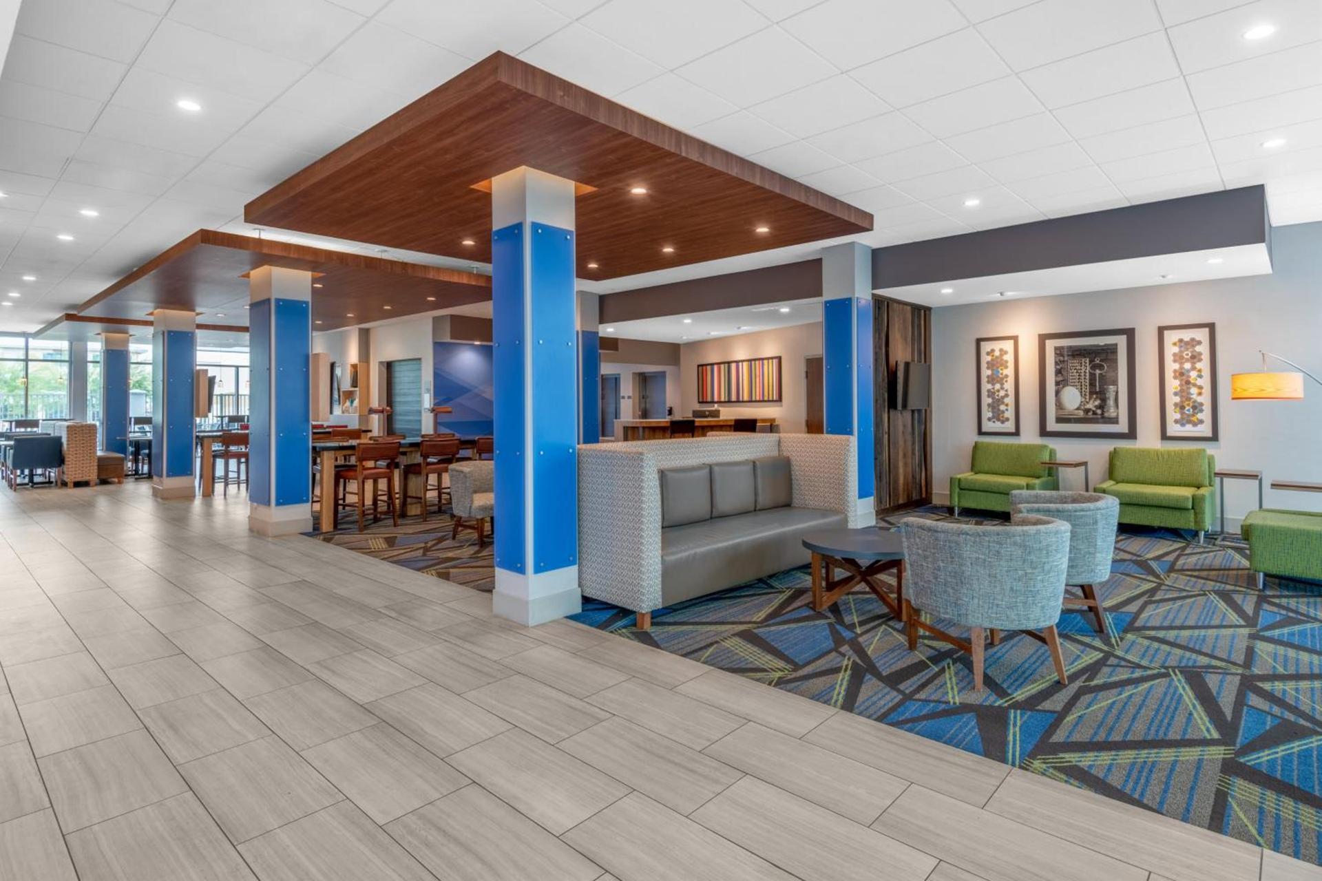 Holiday Inn Express & Suites - Phoenix - Airport North by IHG photo 50