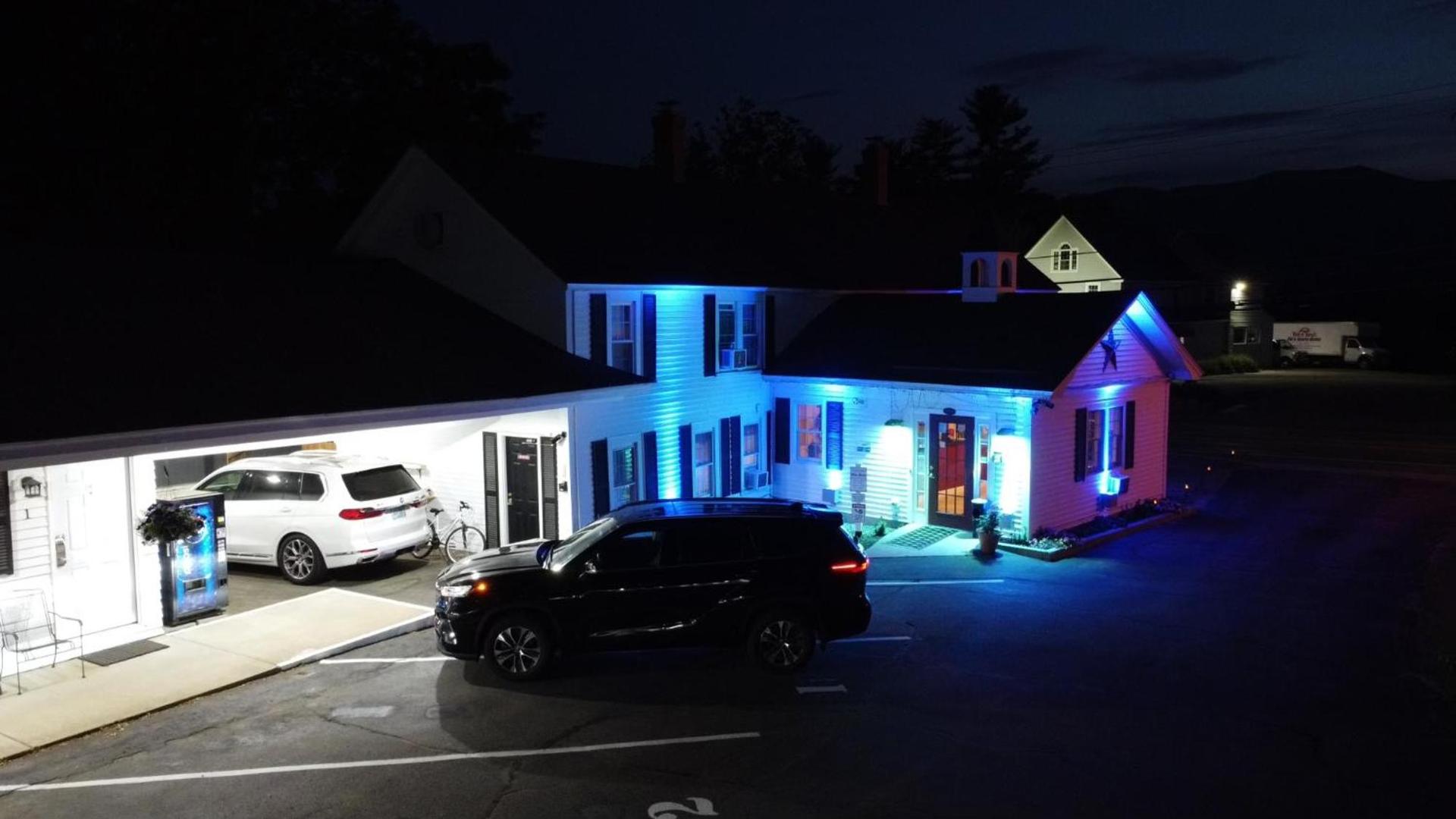 Colonial Motel photo 25