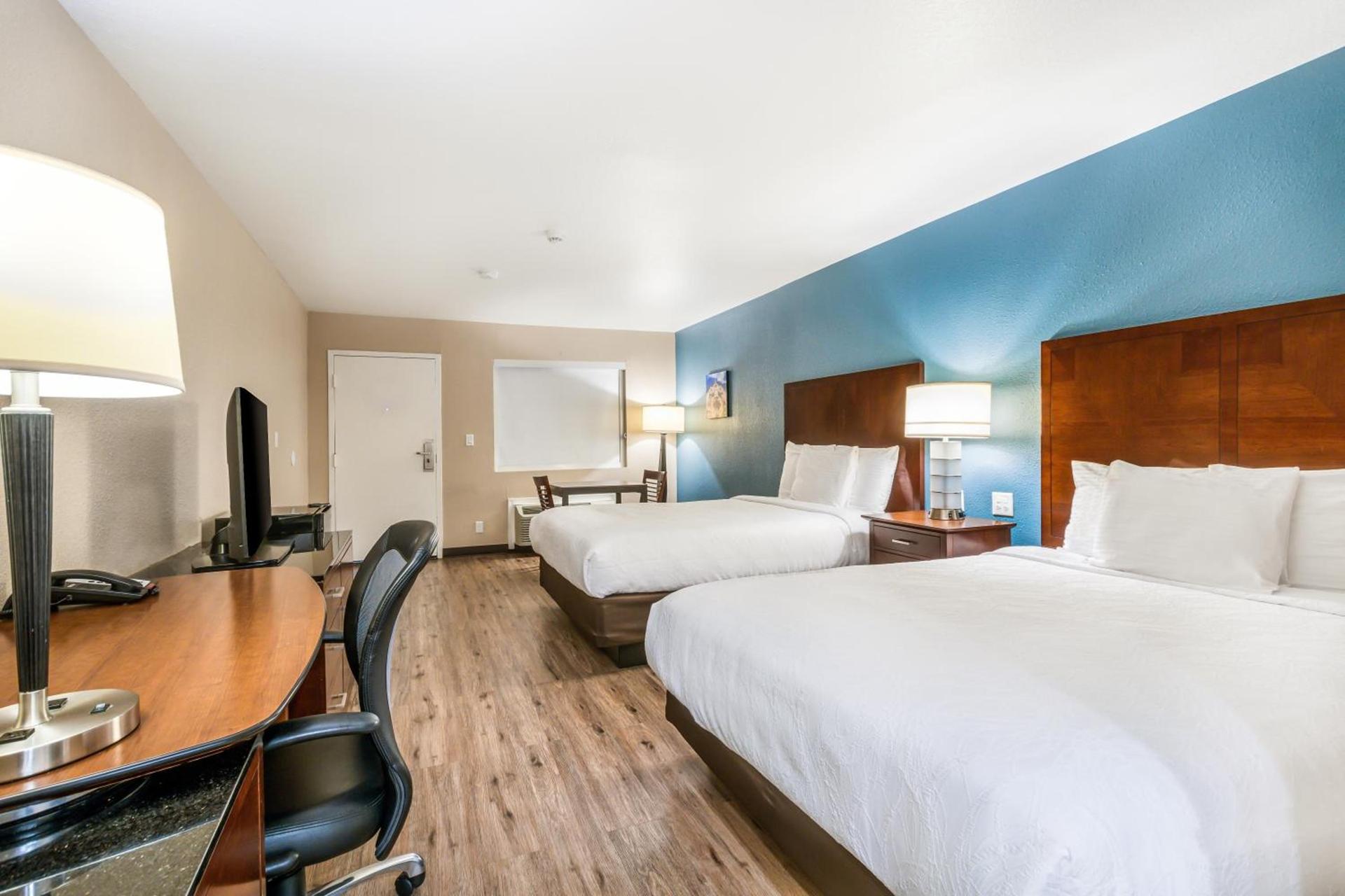 Hotel Hacienda at Ontario Ranch photo 9