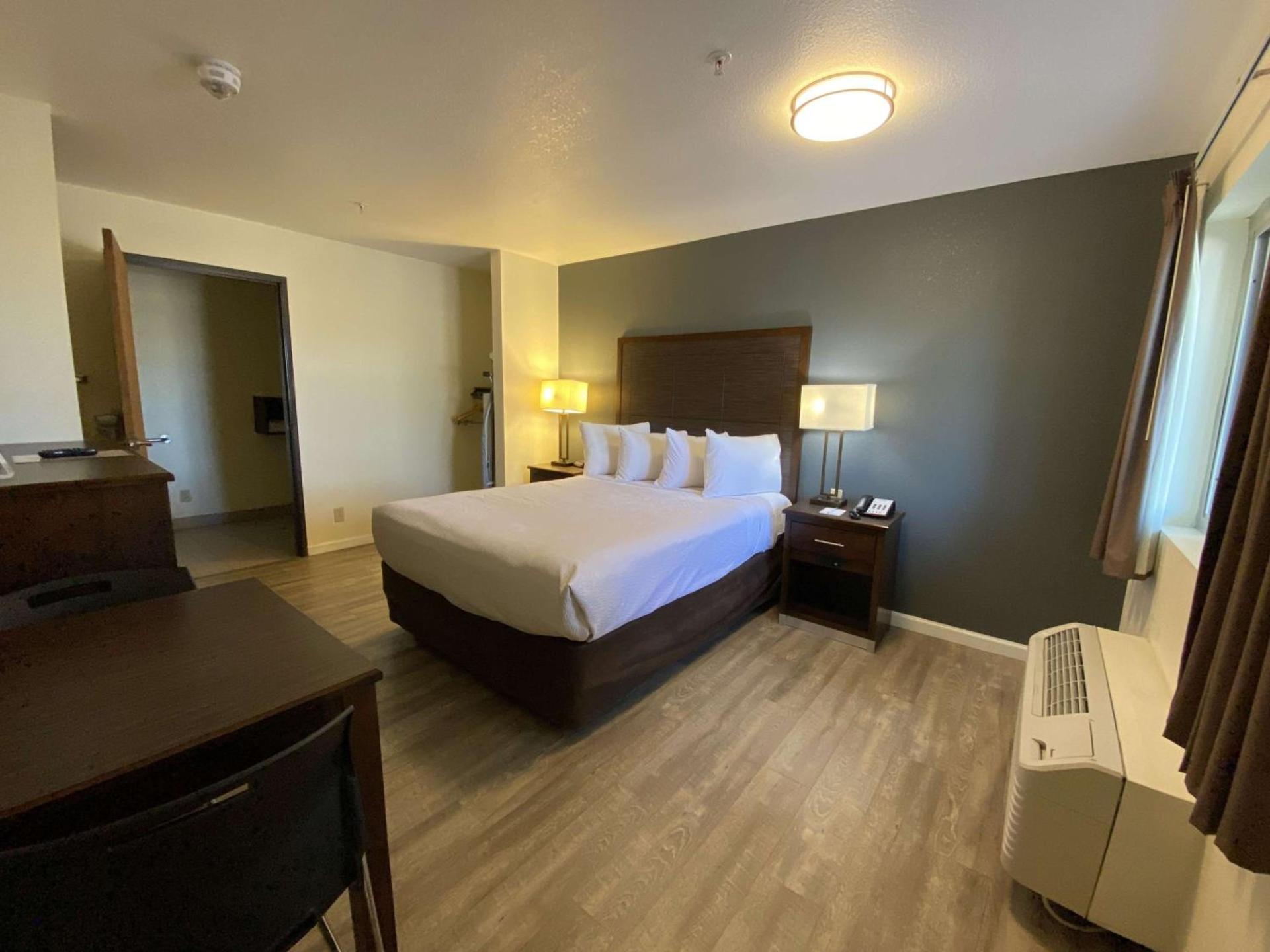 SureStay Hotel by Best Western Williams photo 4
