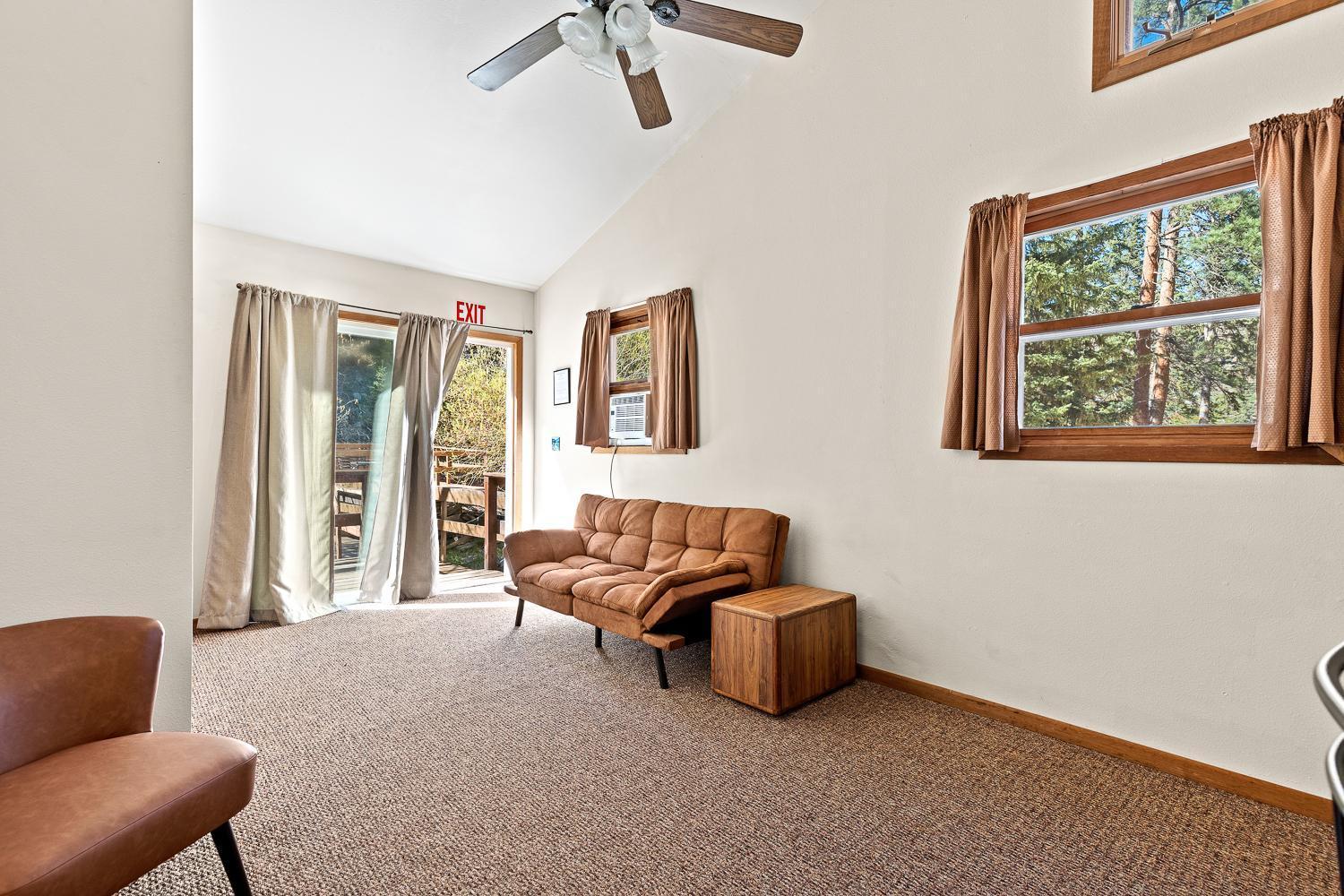 Harney Camp Cabins photo 9