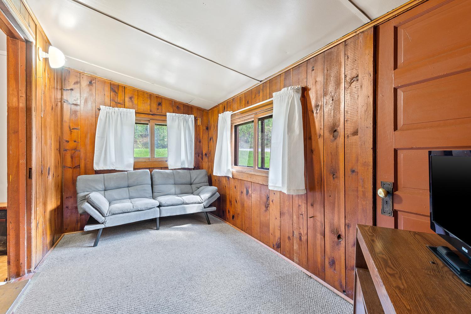 Harney Camp Cabins photo 15