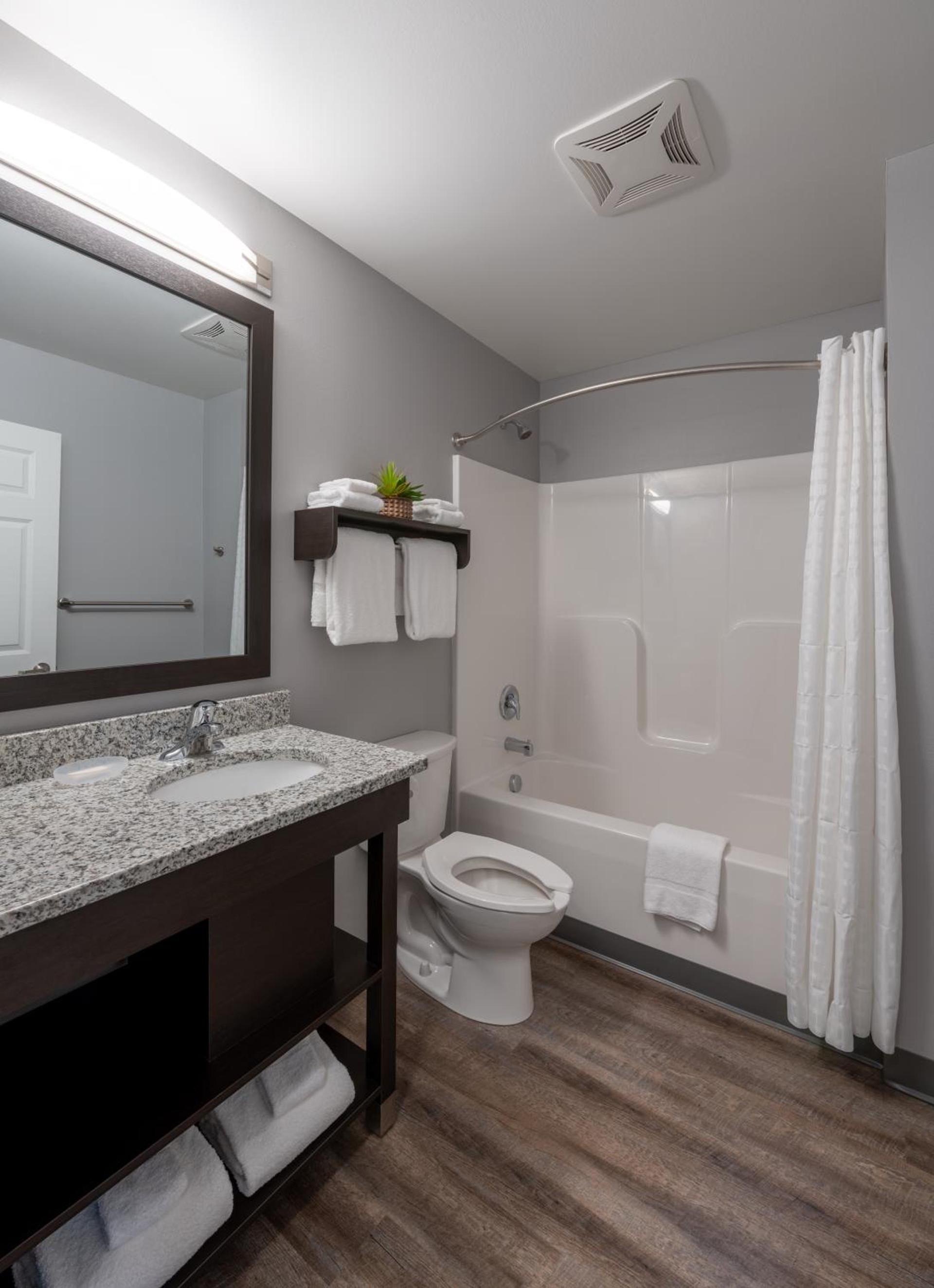 stayAPT Suites Alexandria-Fort Belvoir photo 21